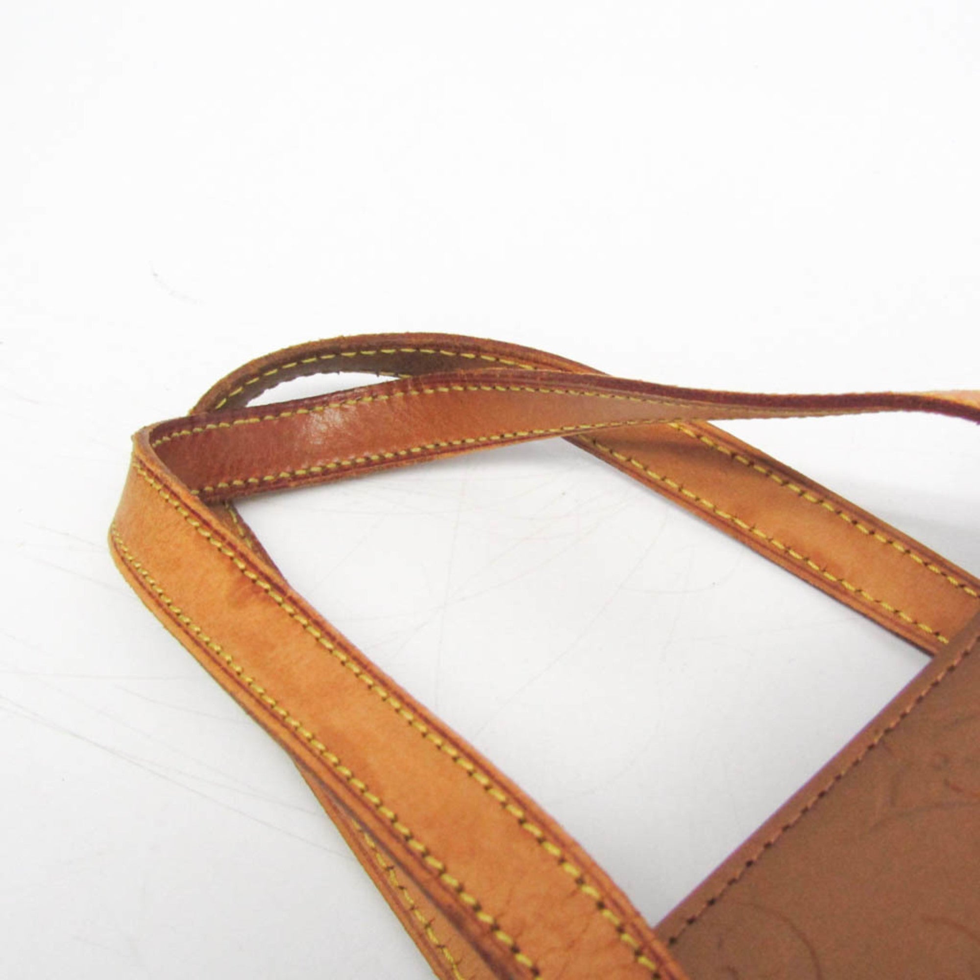 Louis Vuitton Reade MM · Monogram Vernis