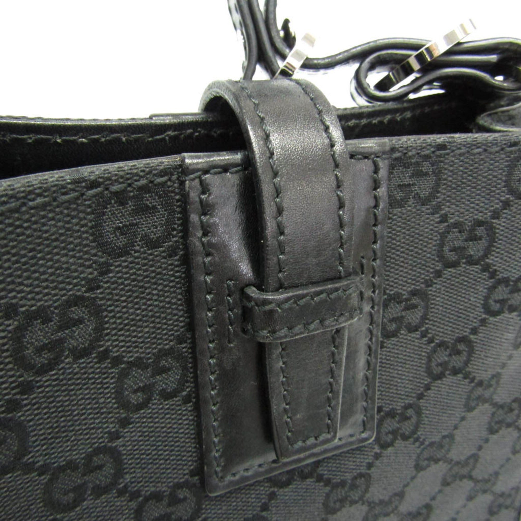Gucci GG Canvas · Shoulder Bag