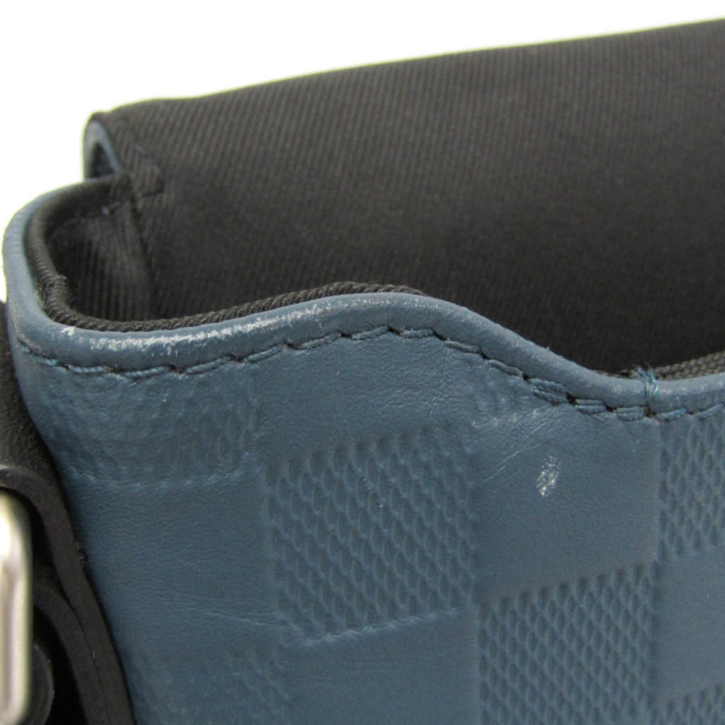 Louis Vuitton District PM · Damier Infini