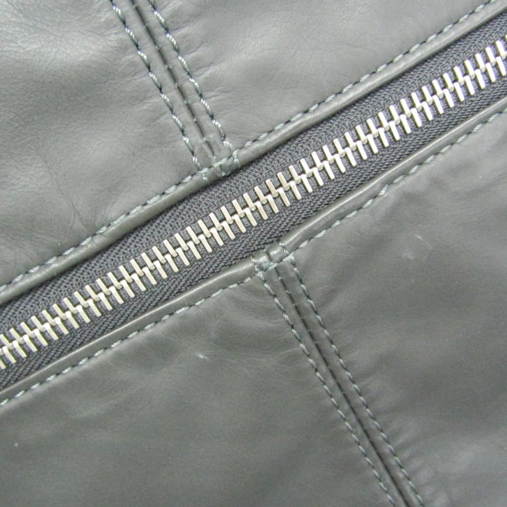 Louis Vuitton V-Line Gaston Move · Calf Leather