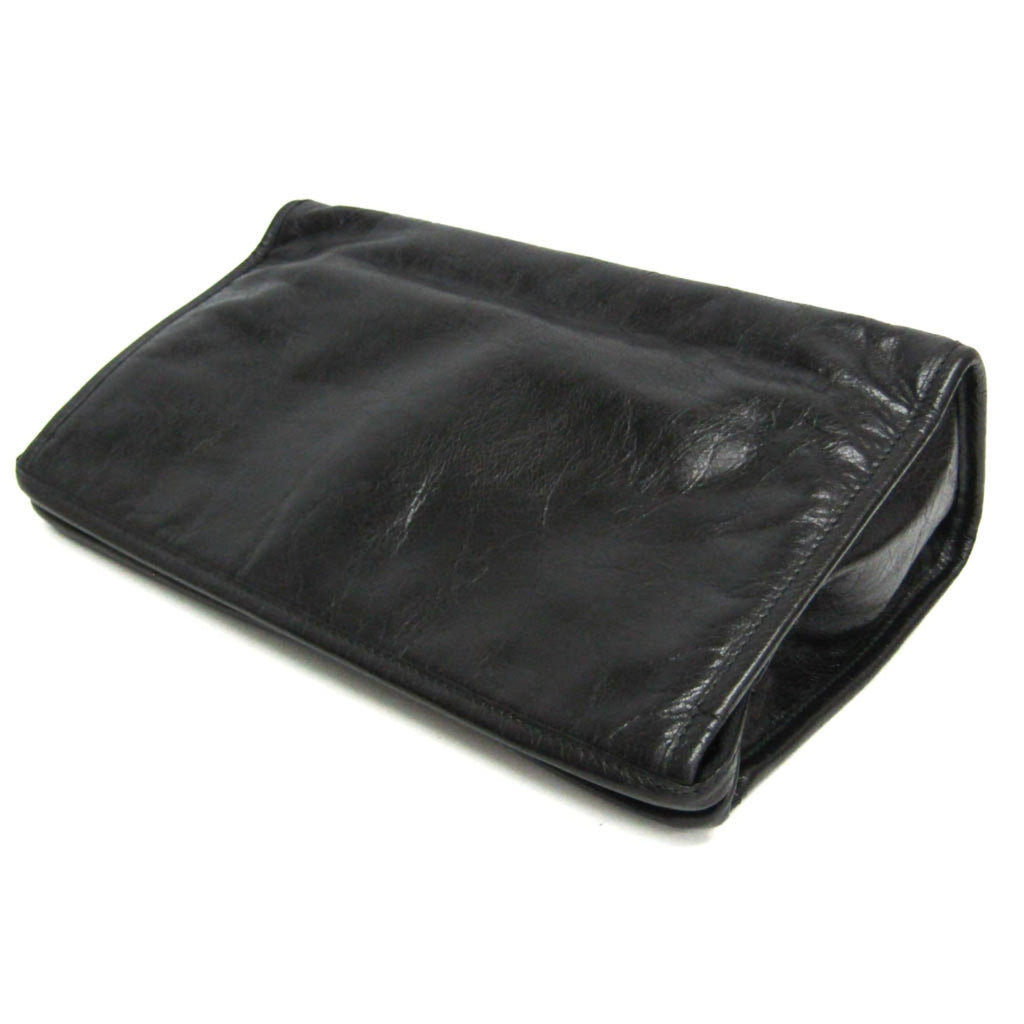 Gucci Interlocking · Leather Clutch