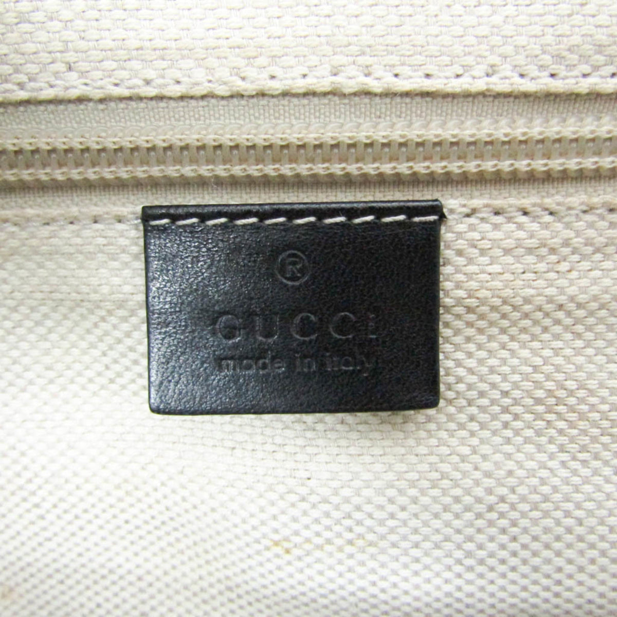 Gucci GG Canvas · Messenger Bag