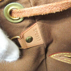 Louis Vuitton Montsouris MM · Monogram