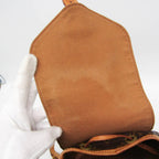 Louis Vuitton Montsouris MM · Monogram