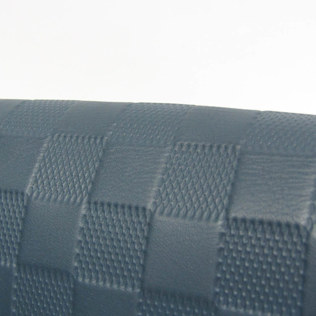 Louis Vuitton District PM · Damier Infini