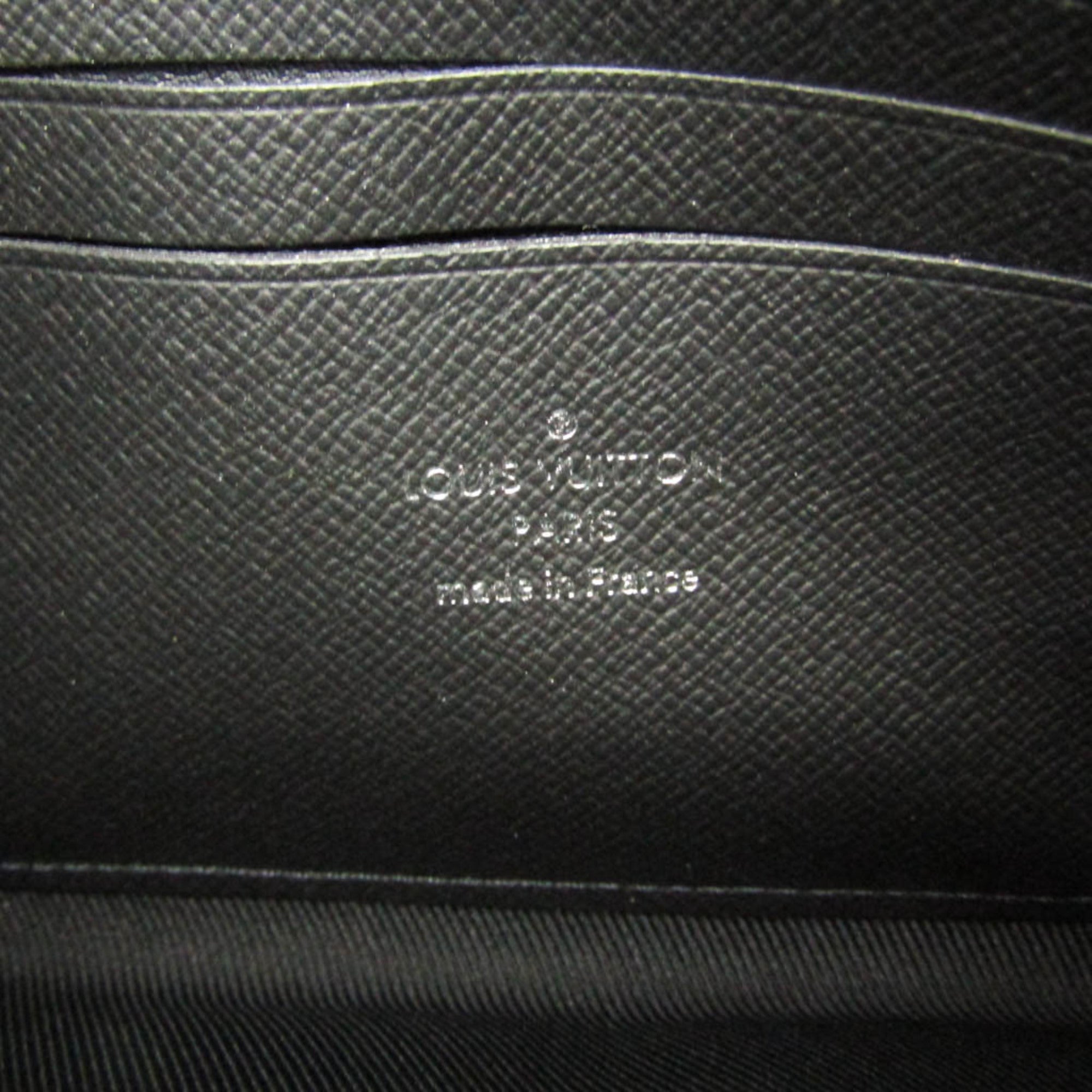 Louis Vuitton Pochette Discovery · Eclipse