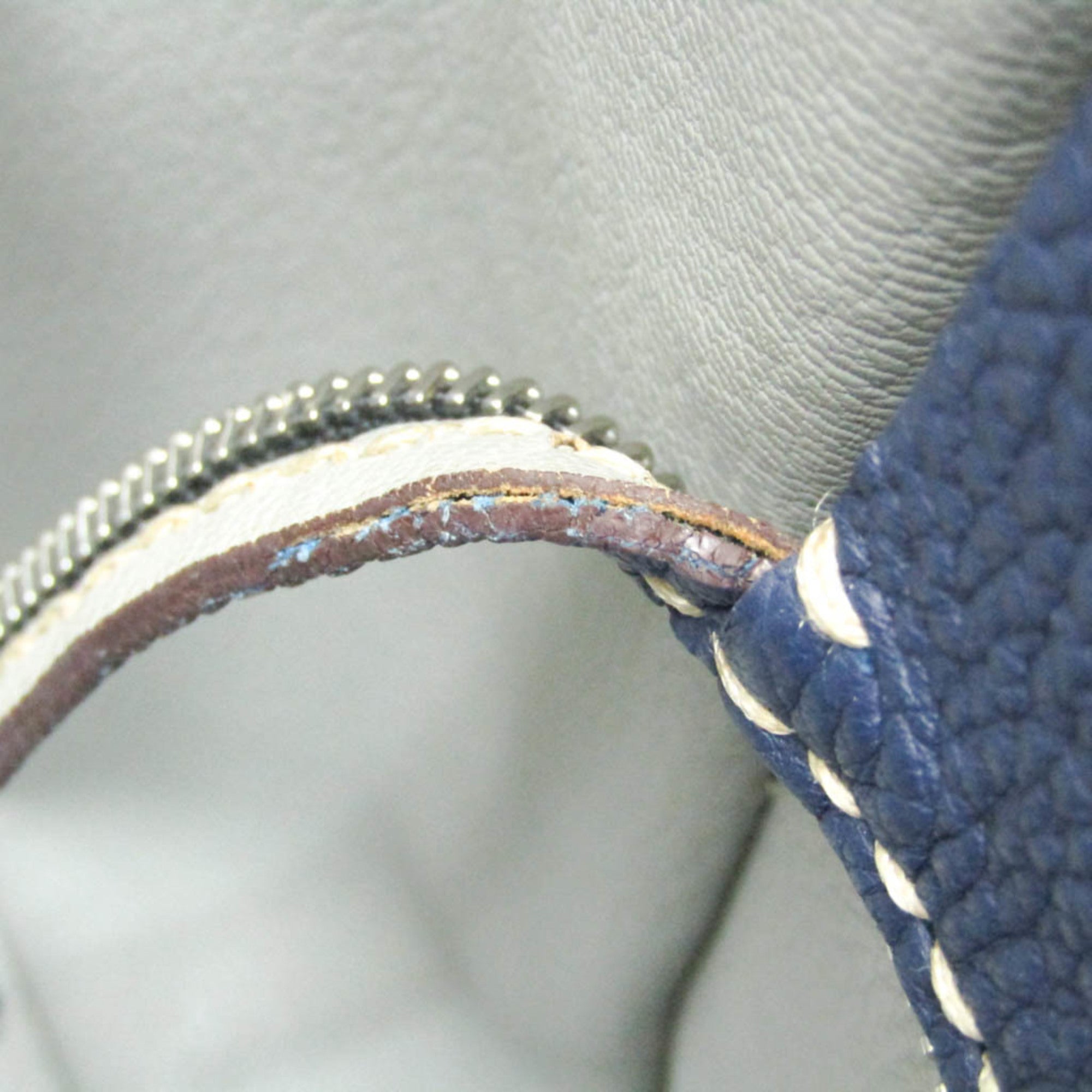 Moreau Bregancon · Leather