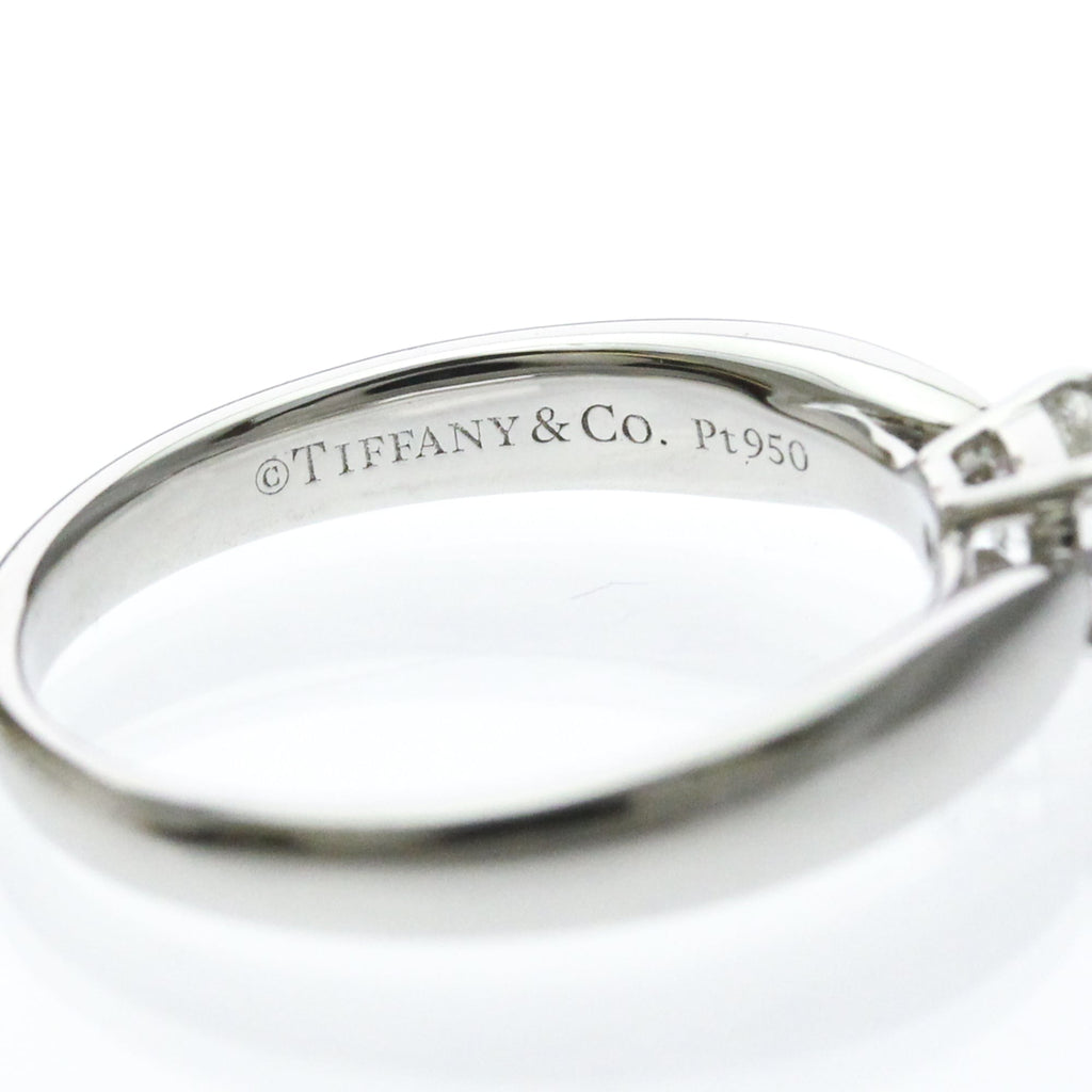 Tiffany Solitaire · Diamond · Platinum
