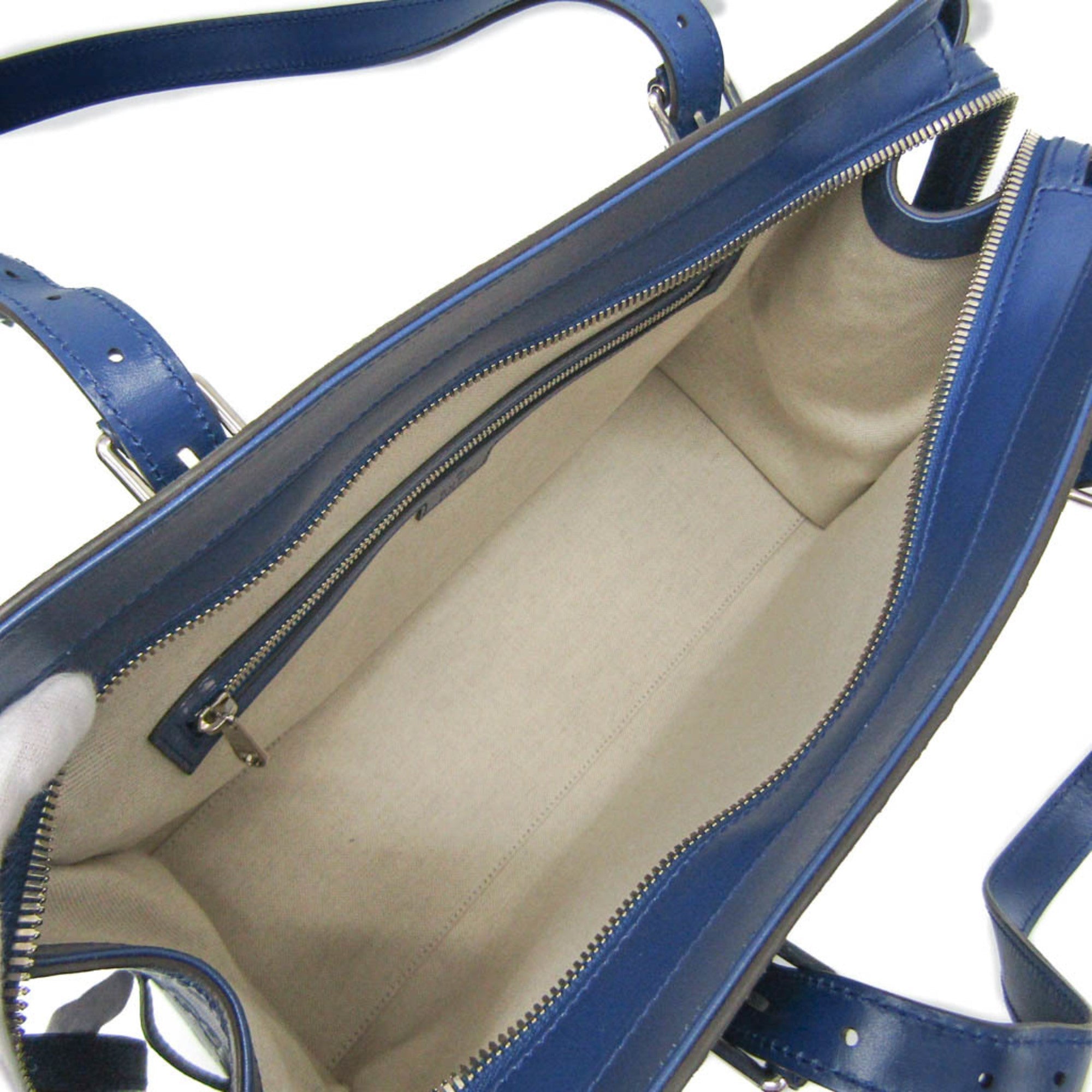 Gucci GG Embossed Tote · Leather