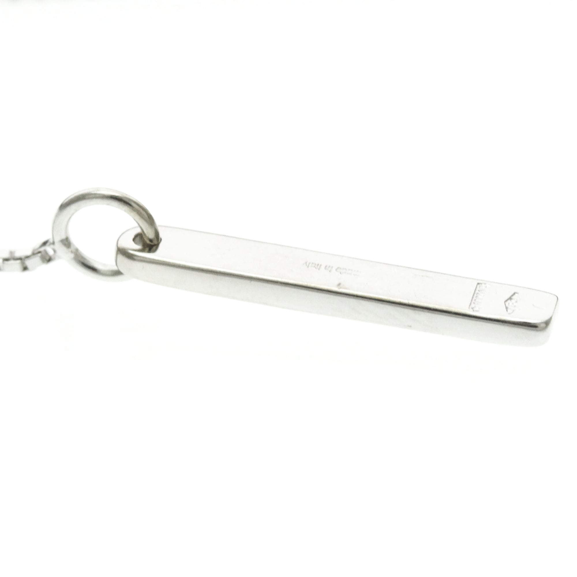 Gucci Lariat · 18K White Gold