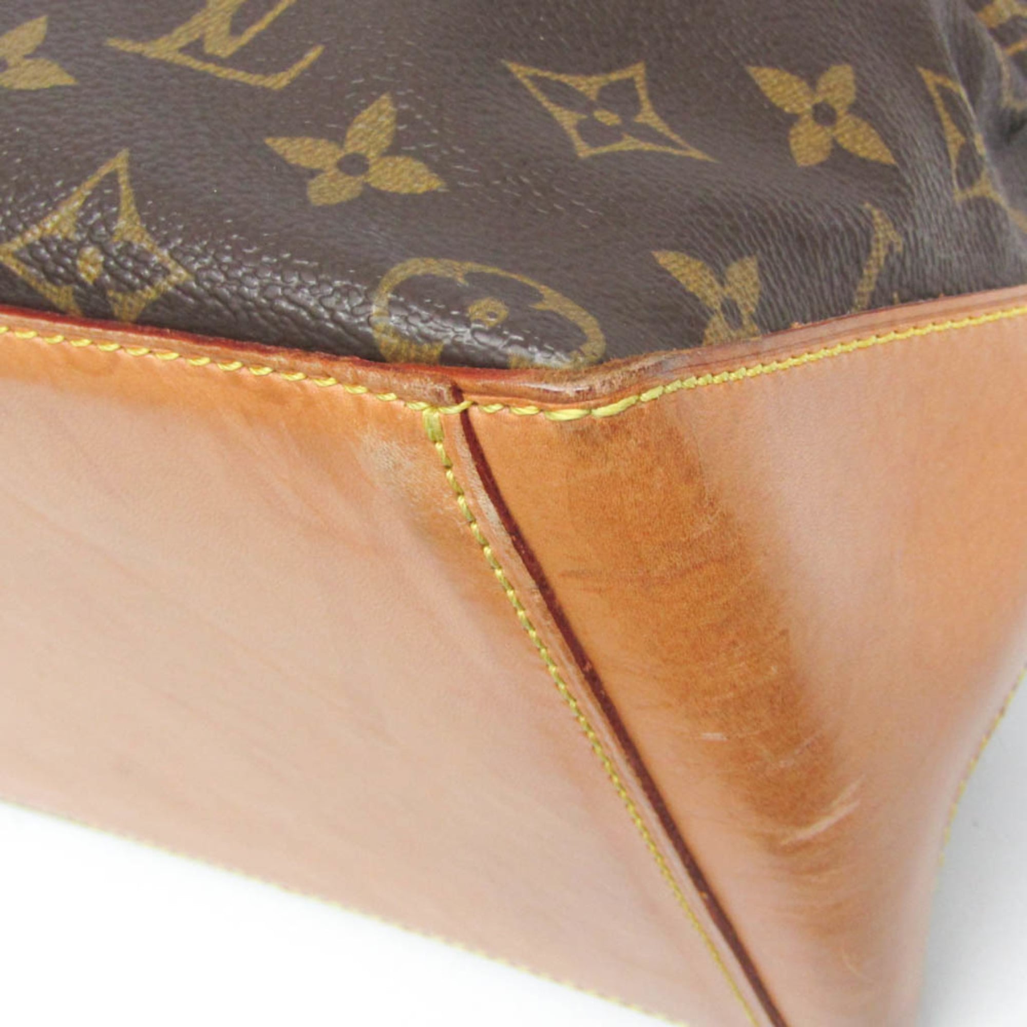 Louis Vuitton Kabamezo · Monogram