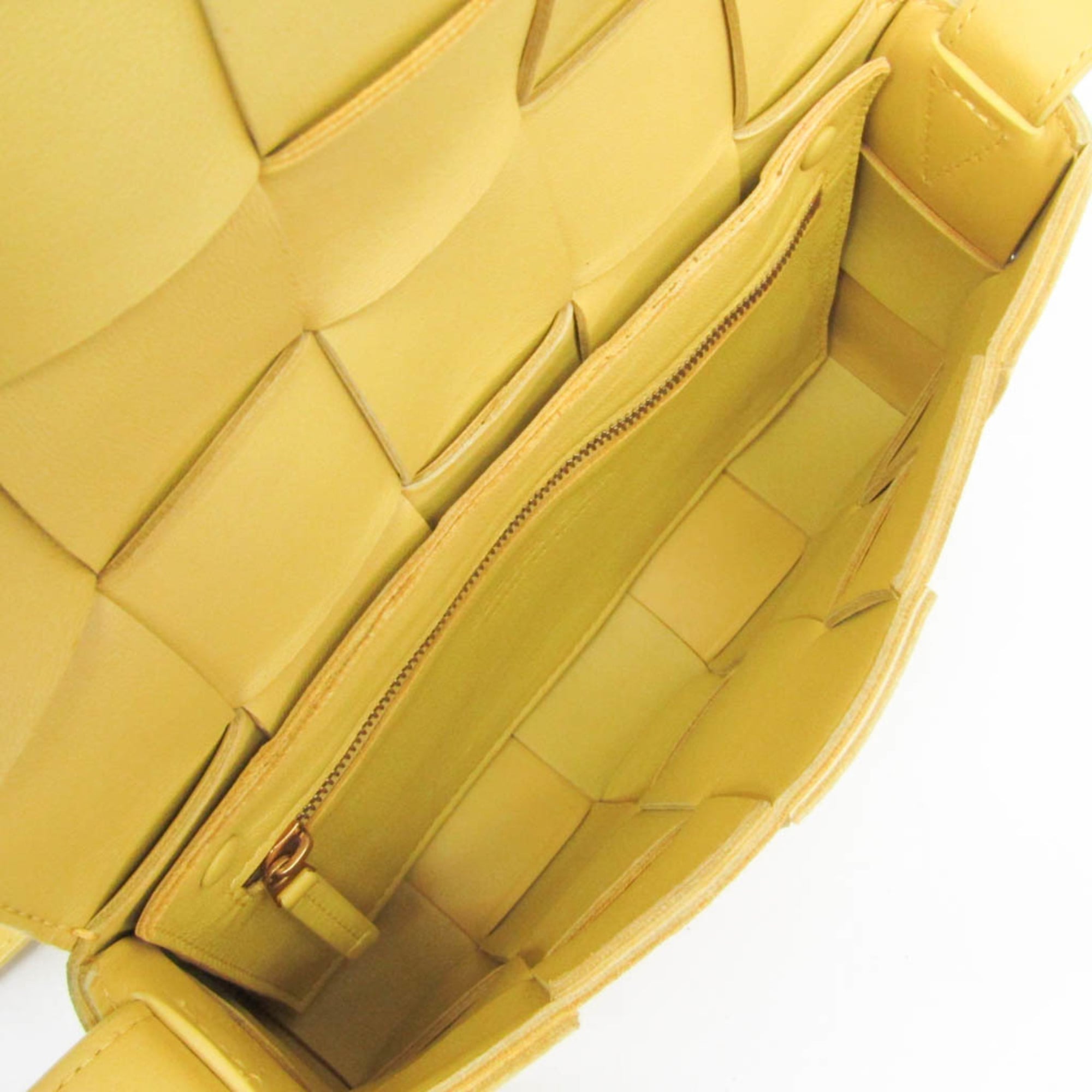 Bottega Veneta Intrecciato Cassette · Lamb