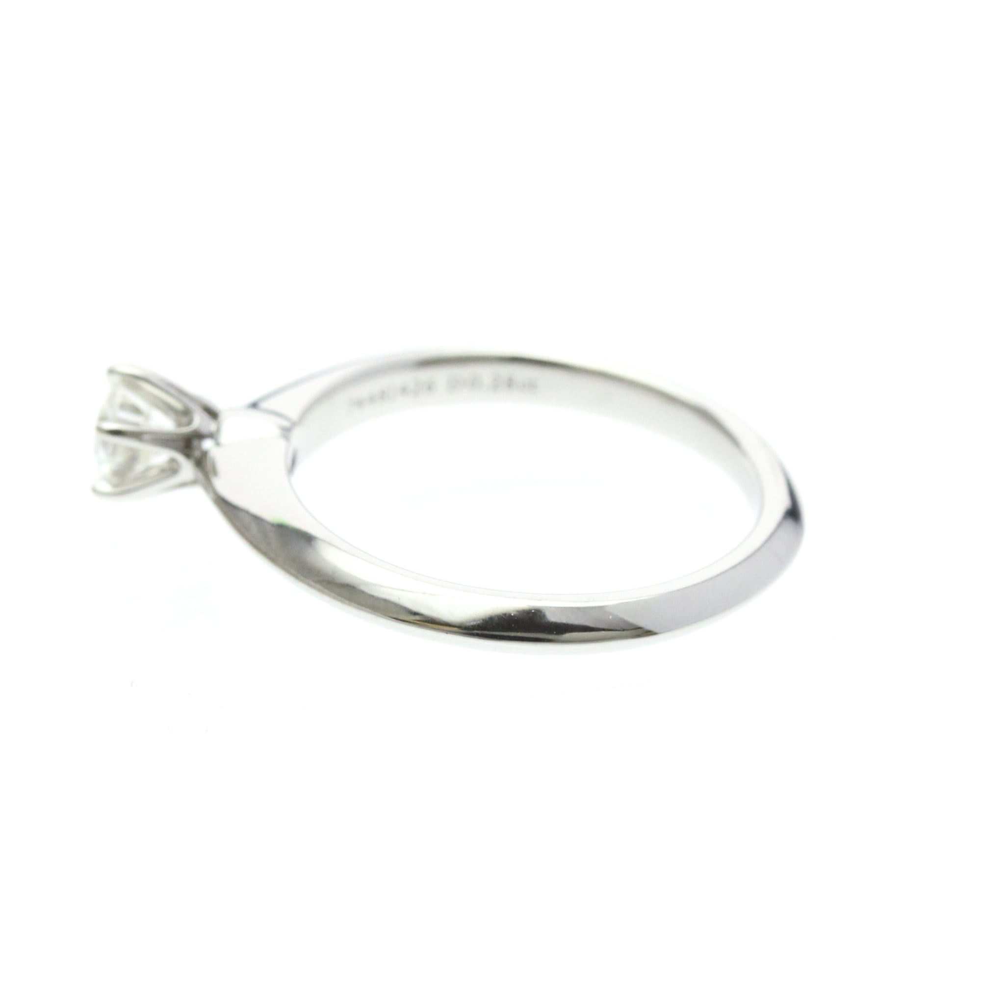 Tiffany Solitaire · Platinum · Diamond