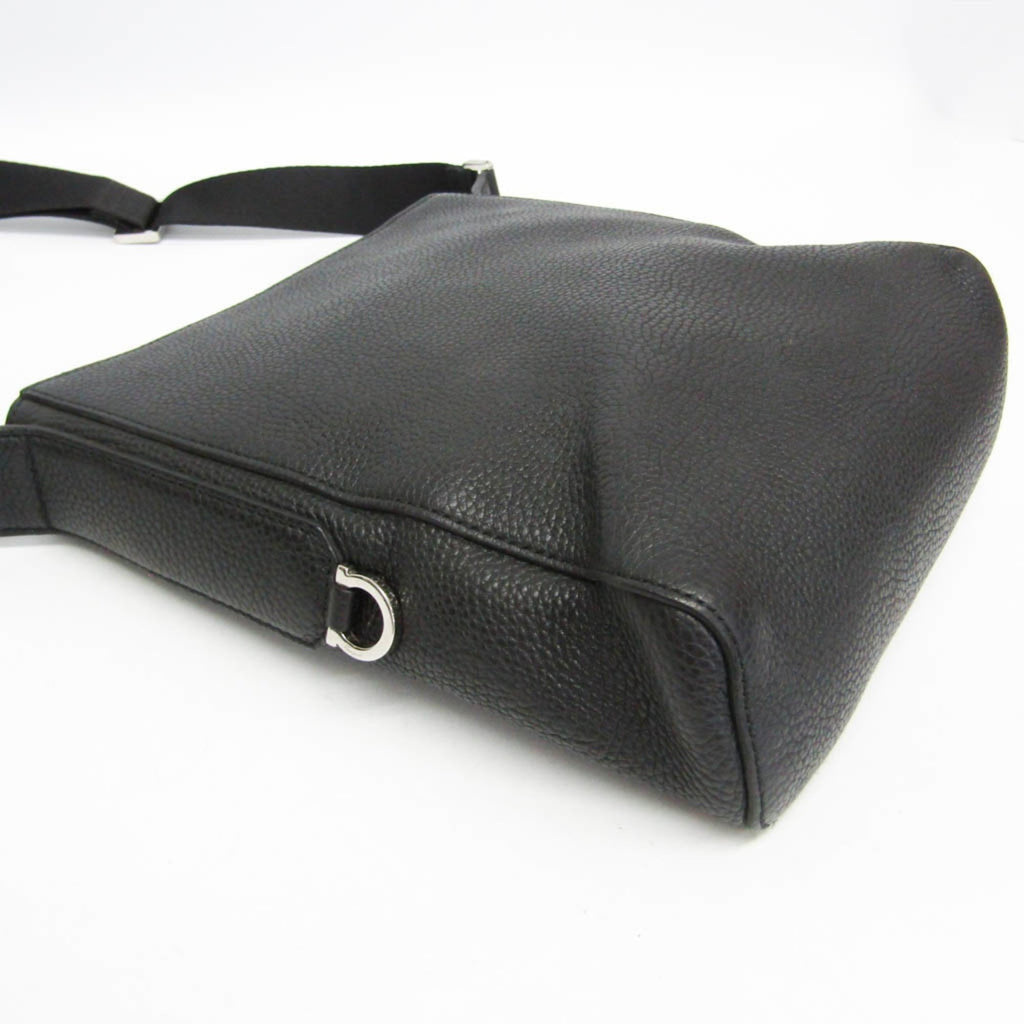 Salvatore Ferragamo Gancini · Leather