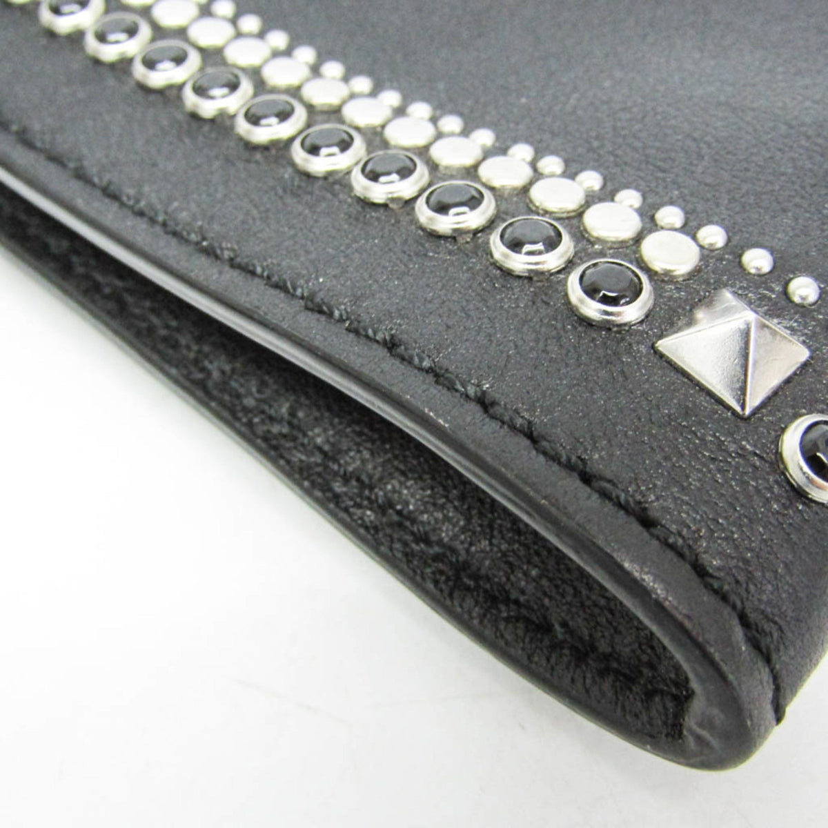 Valentino Garavani Rockstud · Leather Clutch