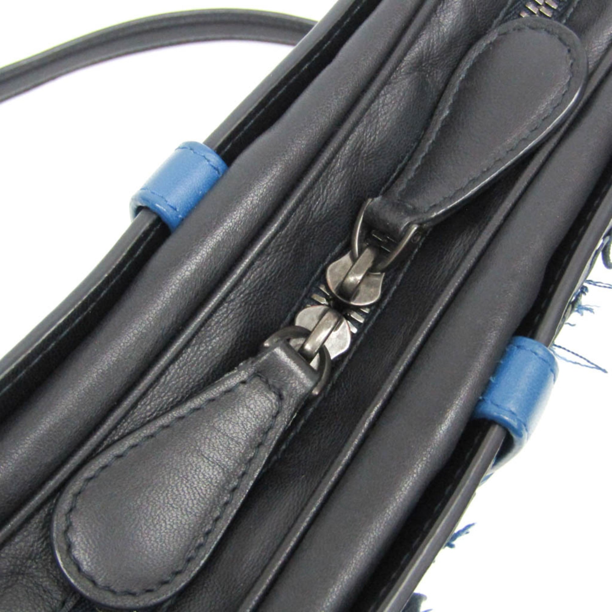 Bottega Veneta Intrecciato · Leather