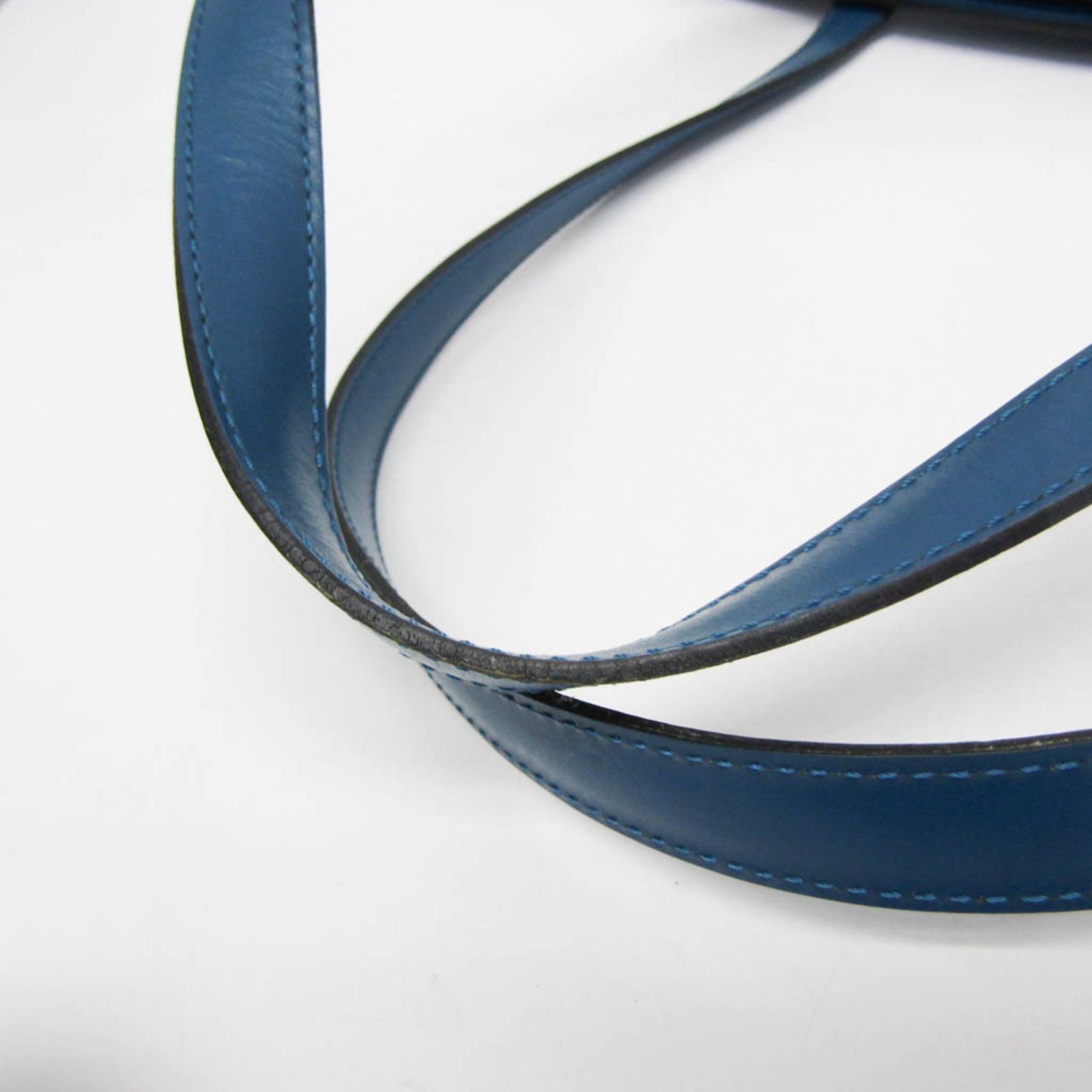 Louis Vuitton Saint-Jacques · Epi Leather