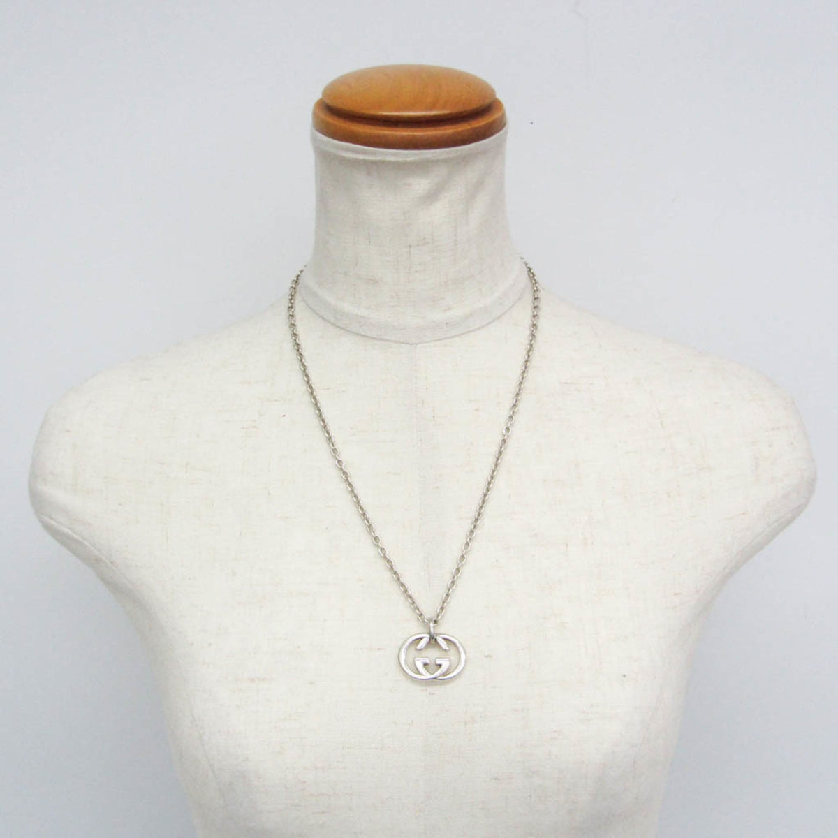 Gucci Interlocking G · Sterling Silver
