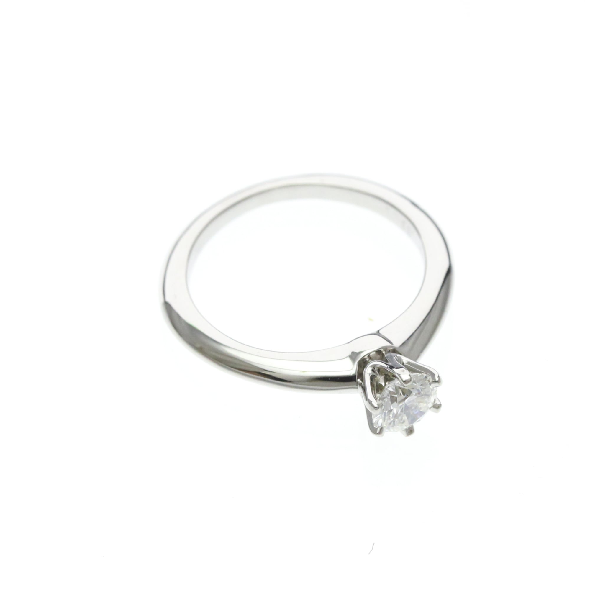 Tiffany Solitaire · Platinum · Diamond