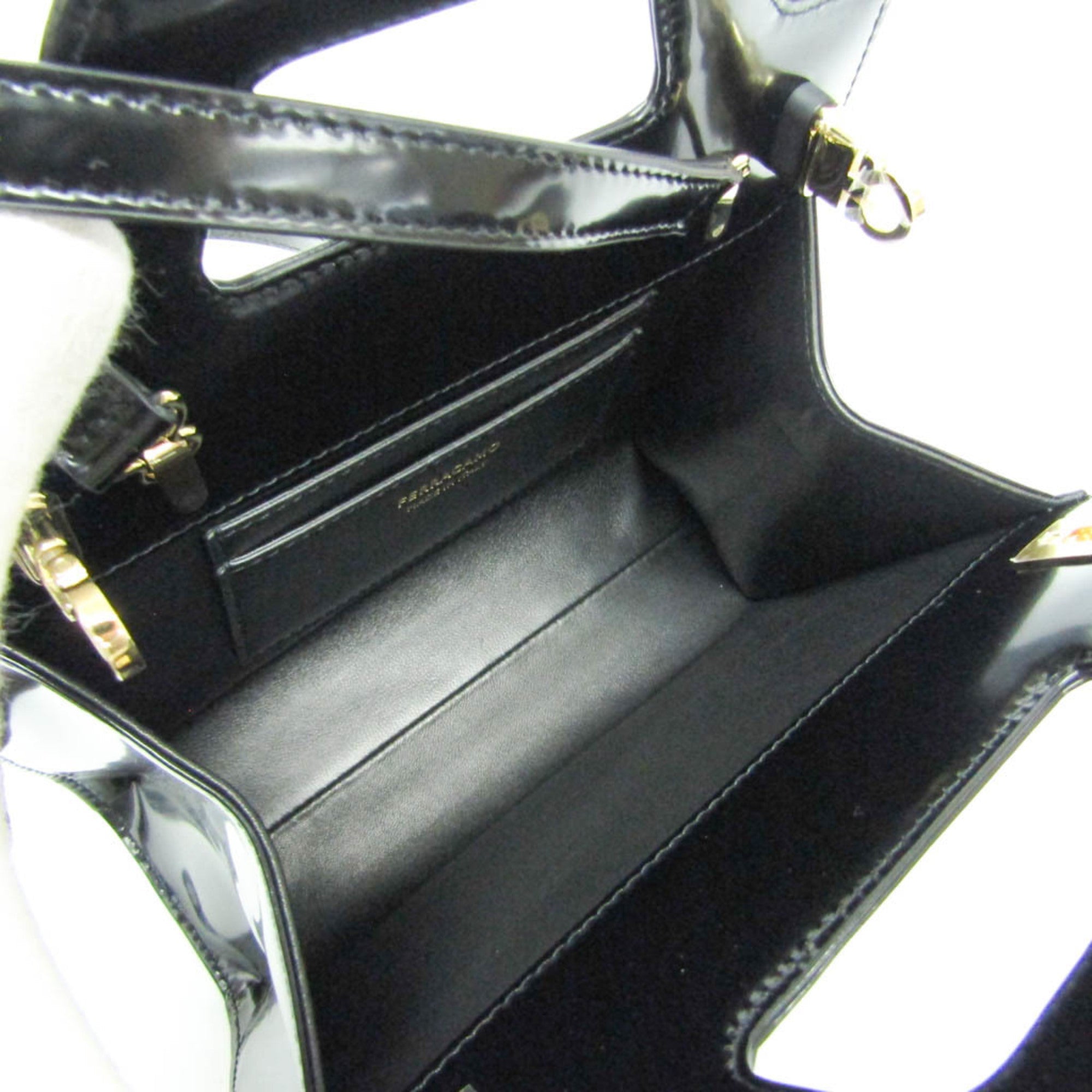 Salvatore Ferragamo Gancini · Leather