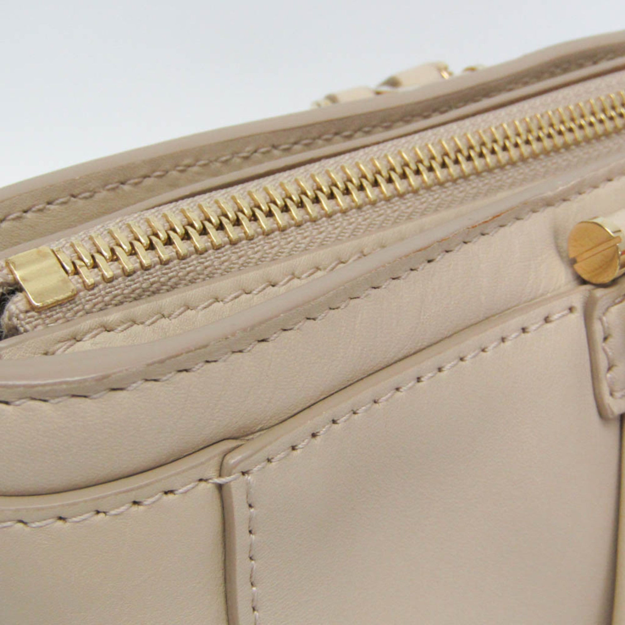 Salvatore Ferragamo Gancini · Leather