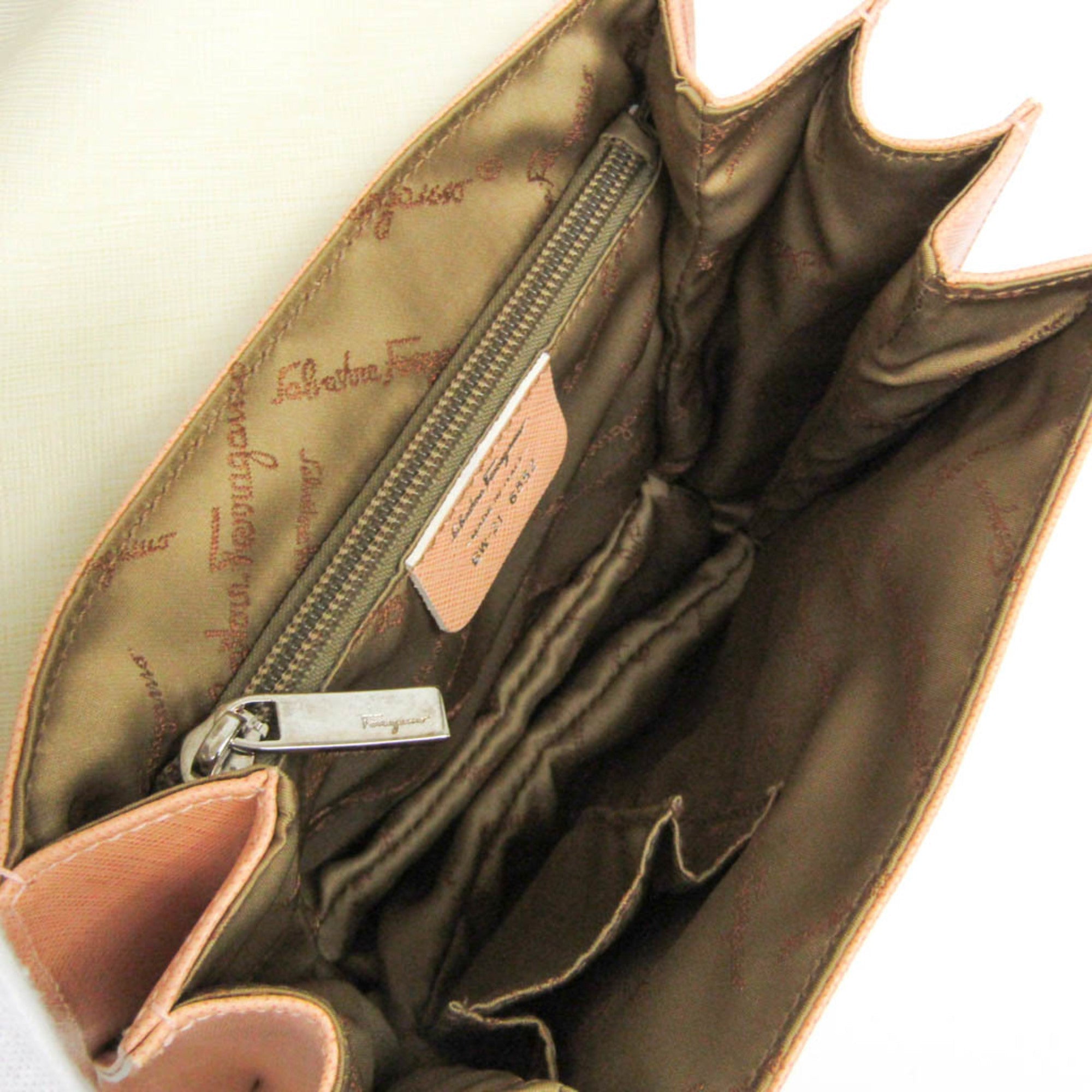 Salvatore Ferragamo Gancini Vara · Ribbon Handle