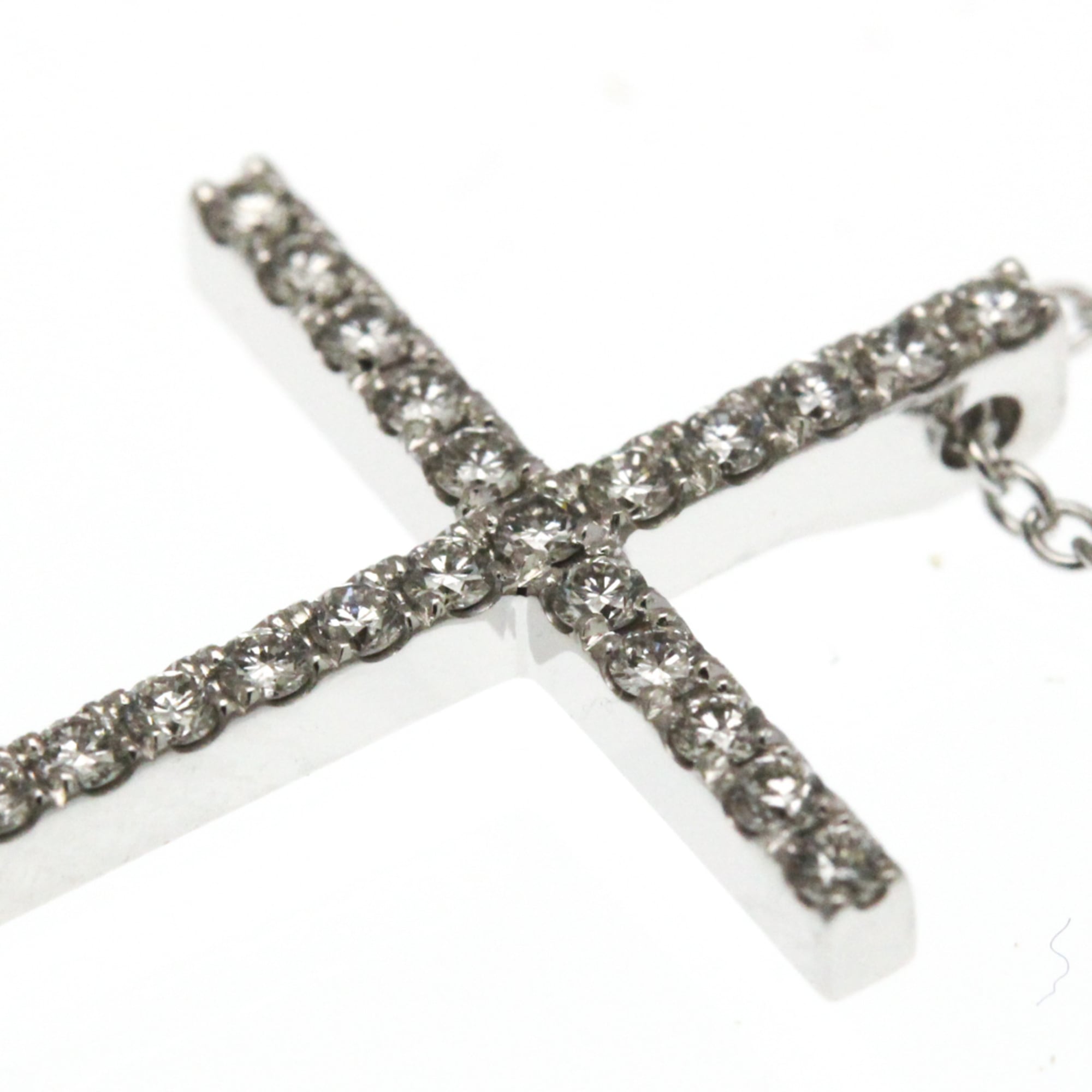 Tiffany Metro · 18K White Gold · Diamond