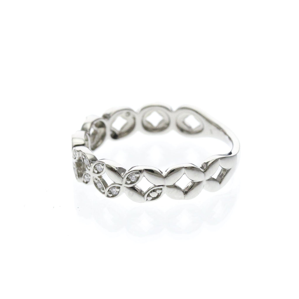 Vendome Aoyama Diamond Flower · Platinum