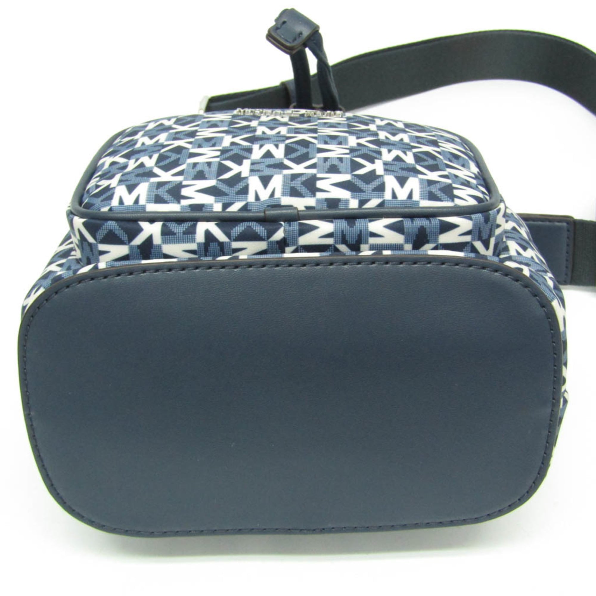 Michael Kors Khai · Polyester