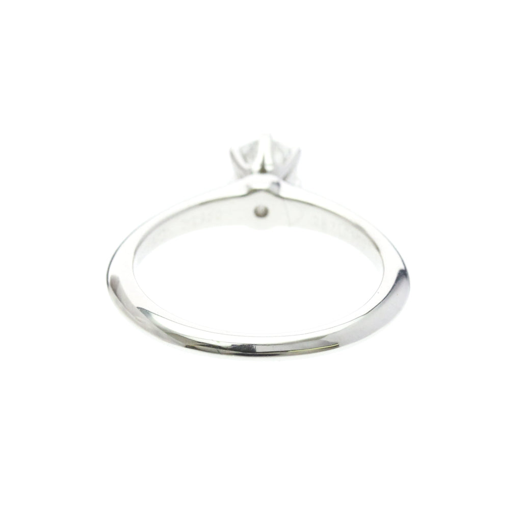 Tiffany Classic Solitaire · Platinum · Diamond