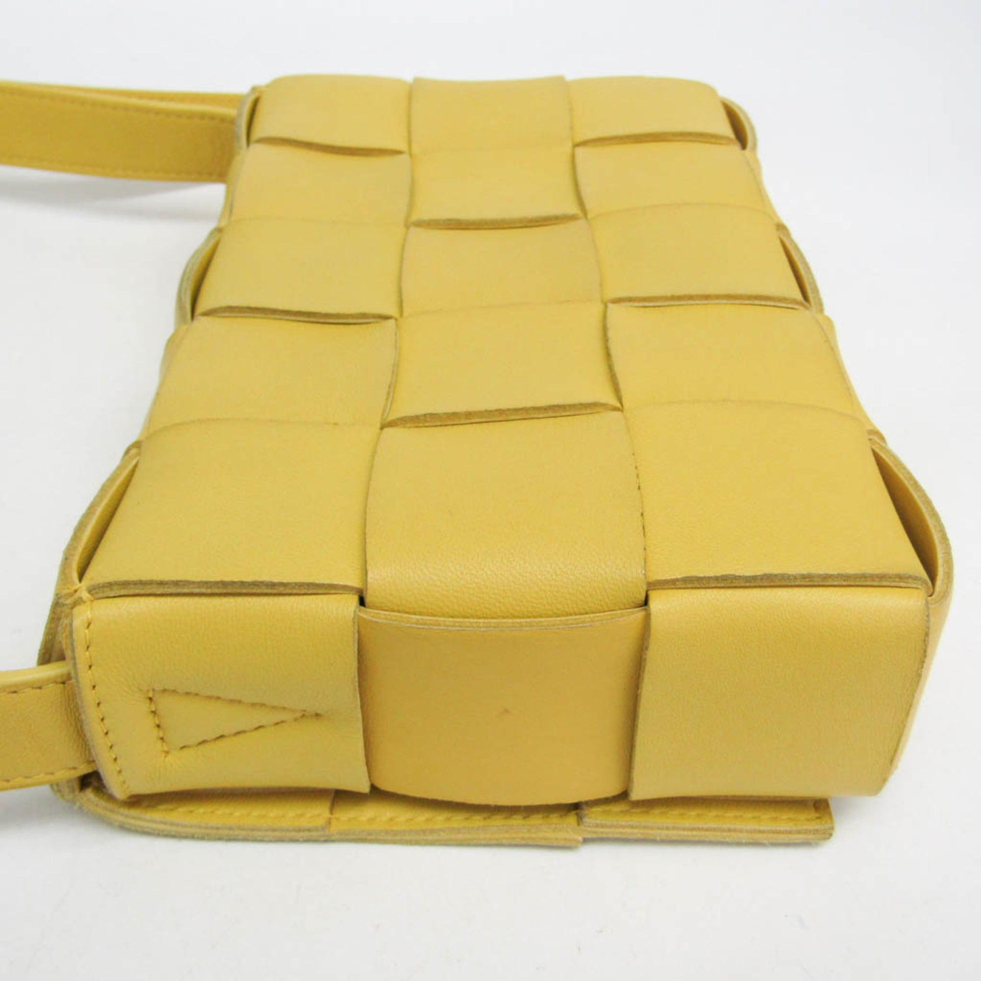 Bottega Veneta Intrecciato Cassette · Lamb