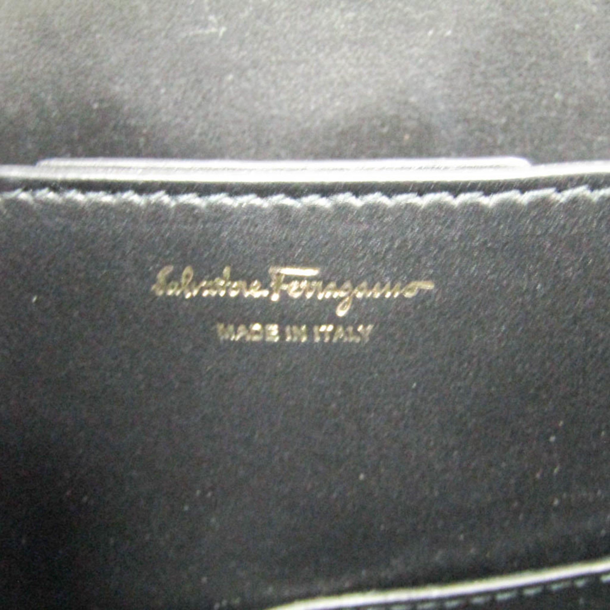 Salvatore Ferragamo Gancini · Leather
