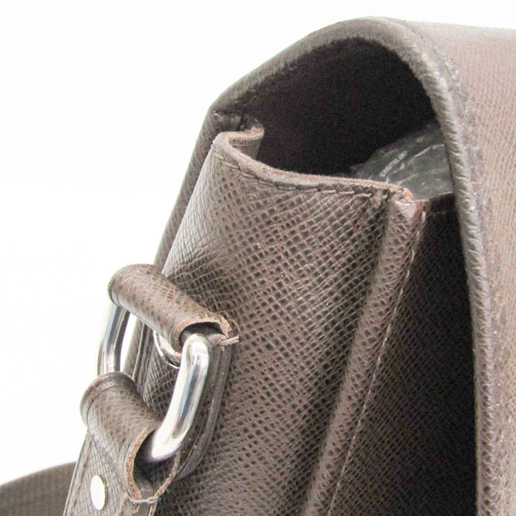 Louis Vuitton Taiga Andrei · Messenger