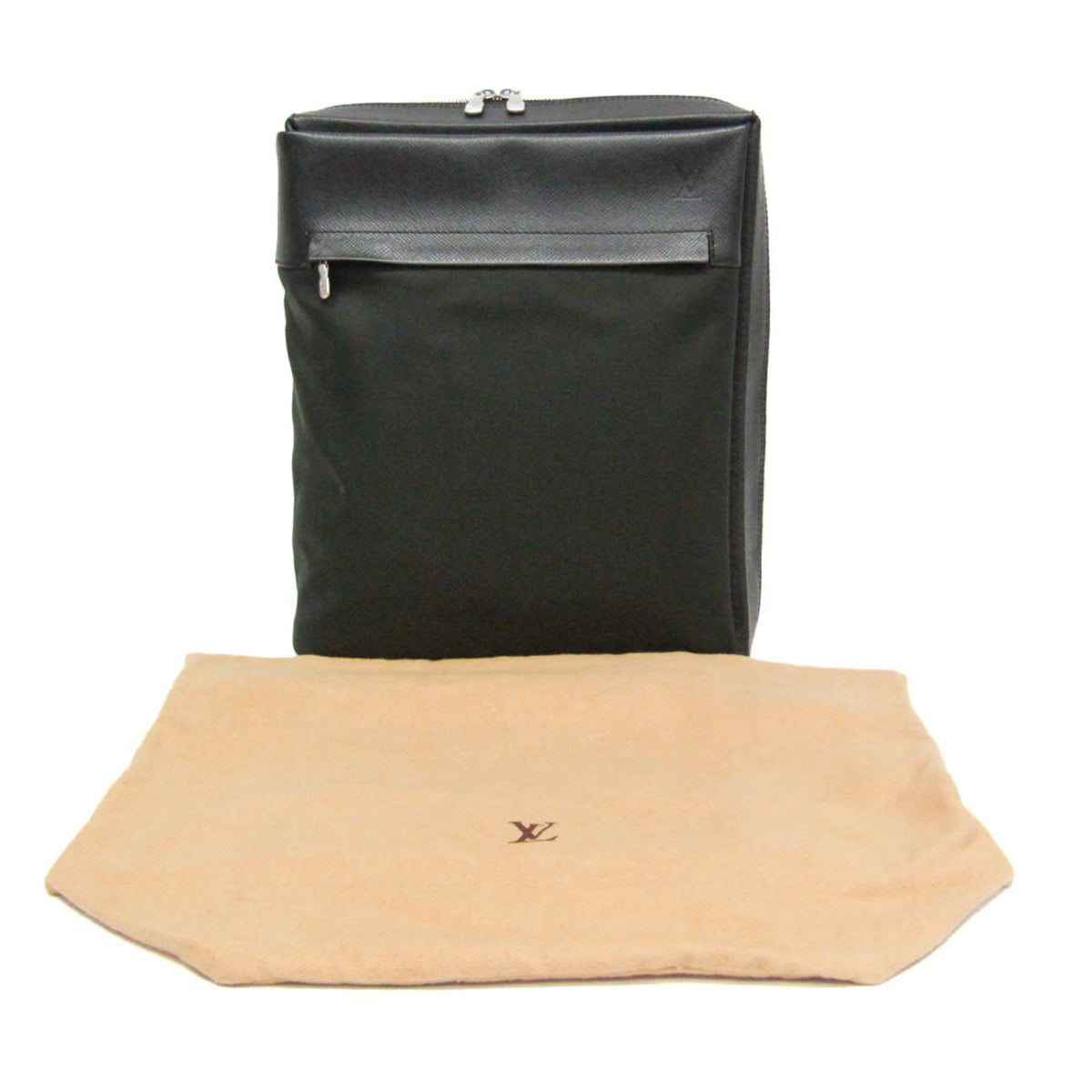 Louis Vuitton Taiga Beluga · Shoulder Bag