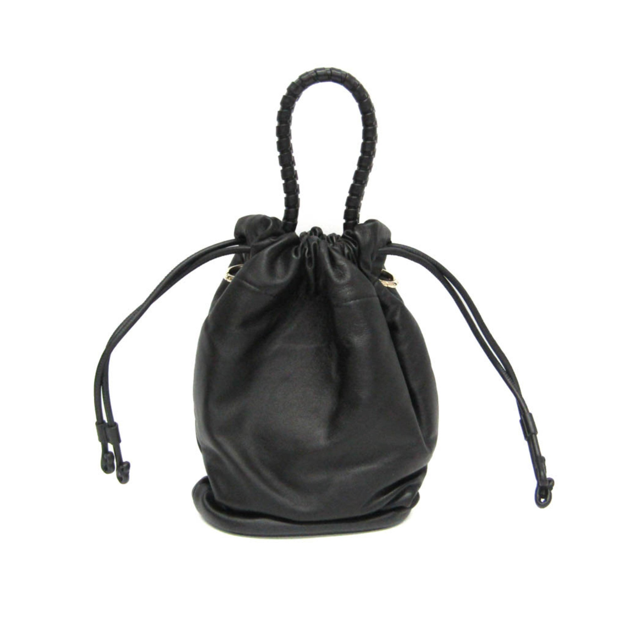 Chloé Loela · Small Bucket