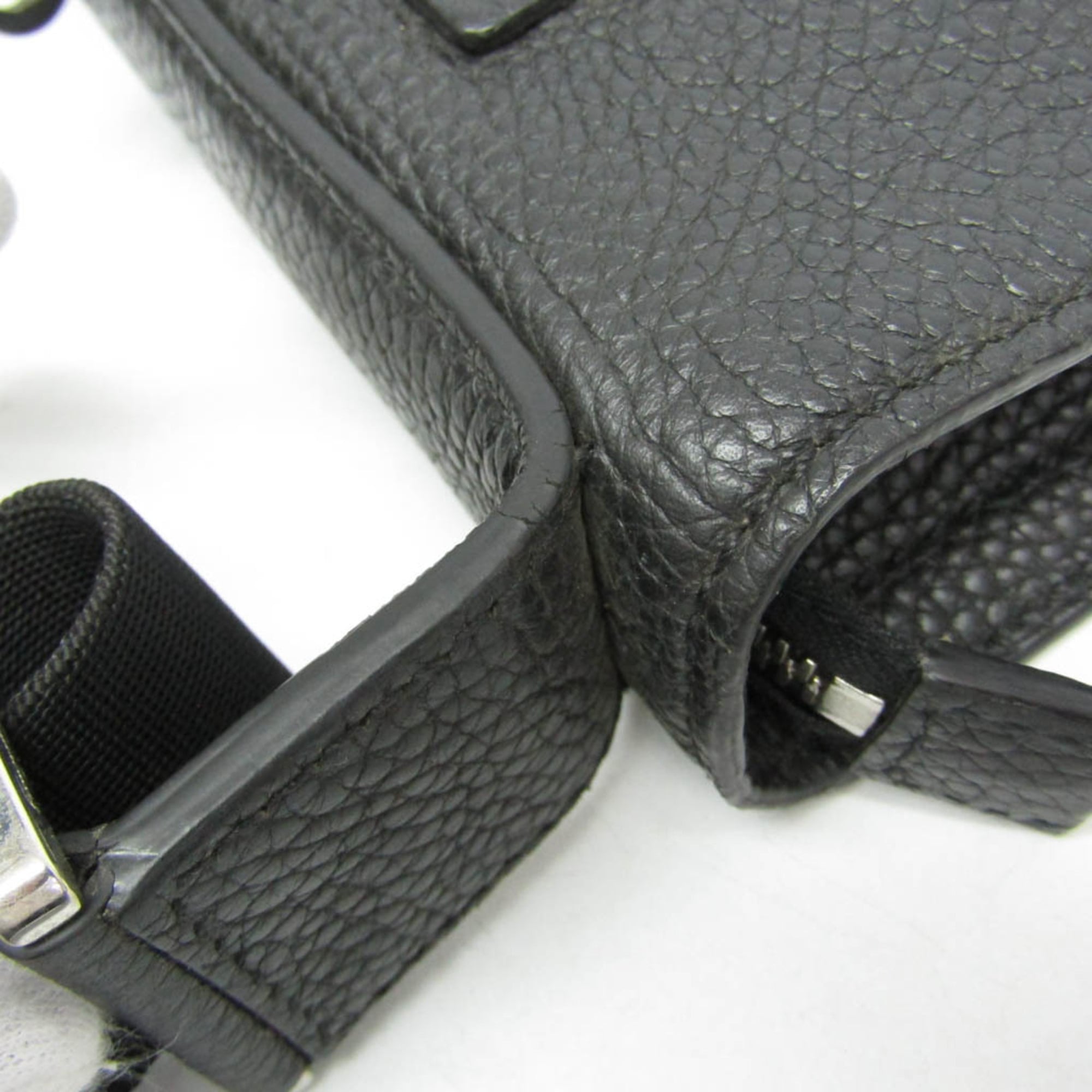 Salvatore Ferragamo Gancini · Leather