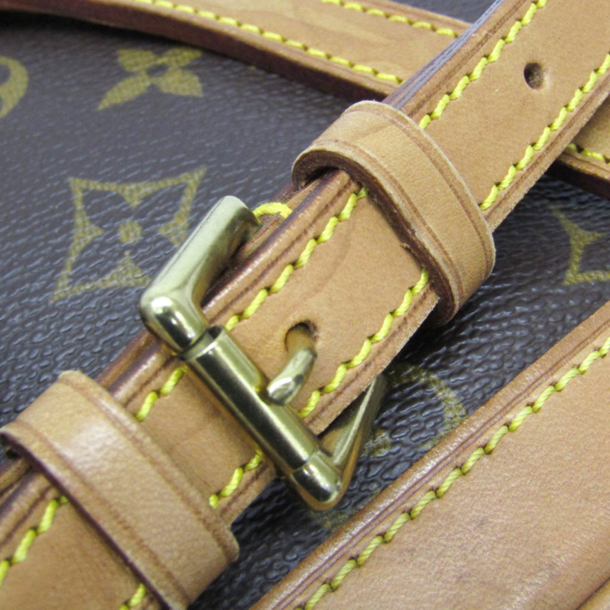 Louis Vuitton Mini Montsouris · Monogram
