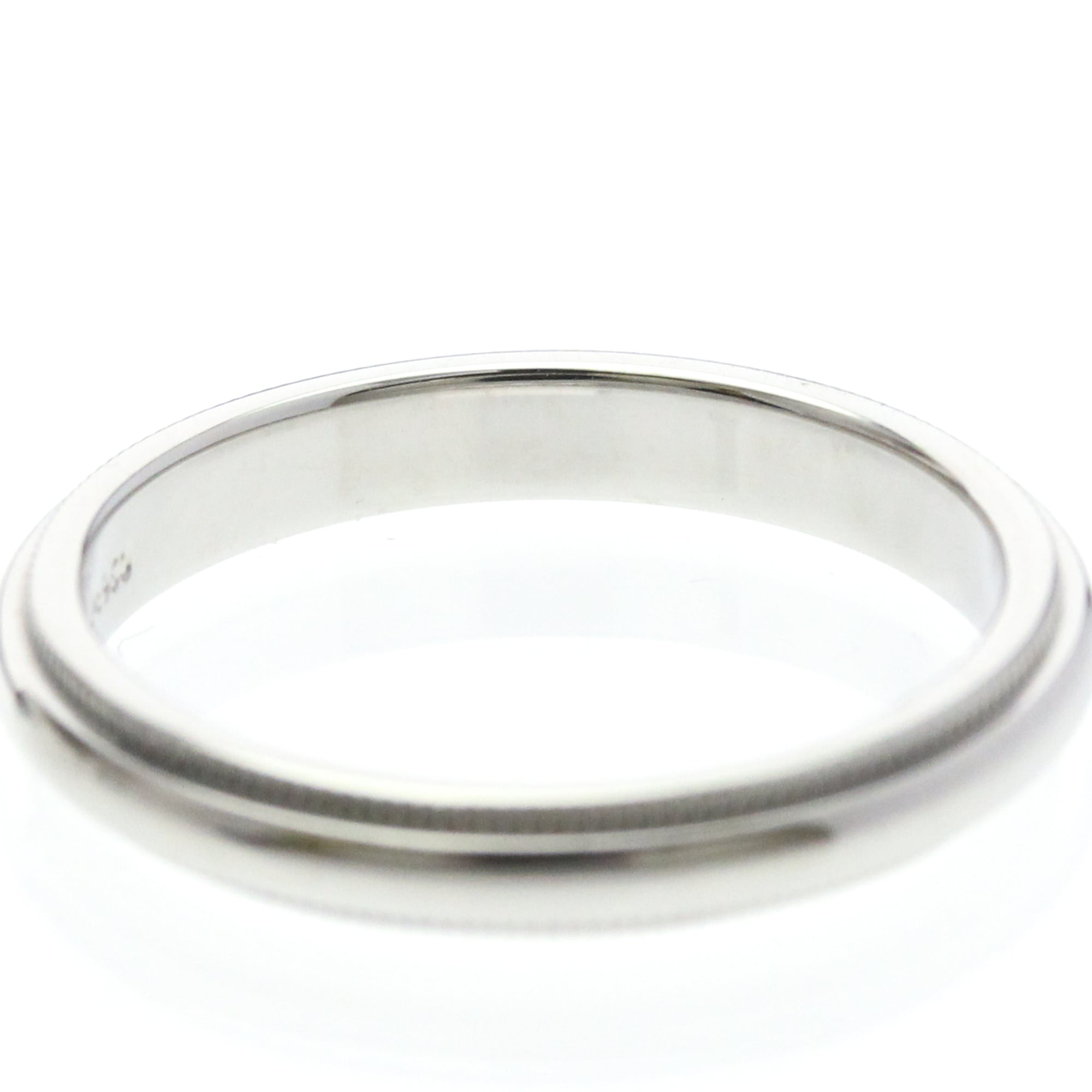 Tiffany Milgrain Band Ring · Platinum