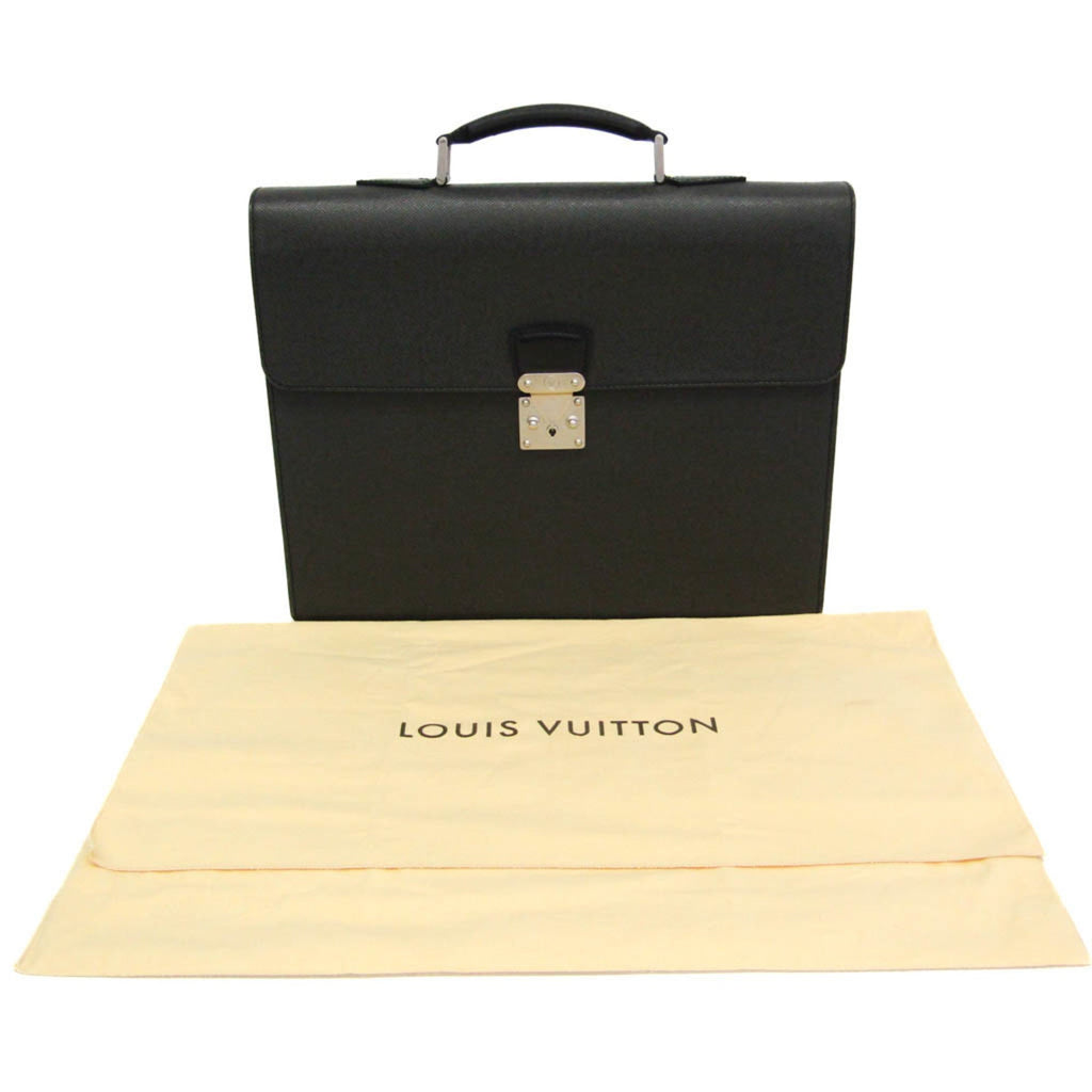 Louis Vuitton Taiga Moscow · Briefcase