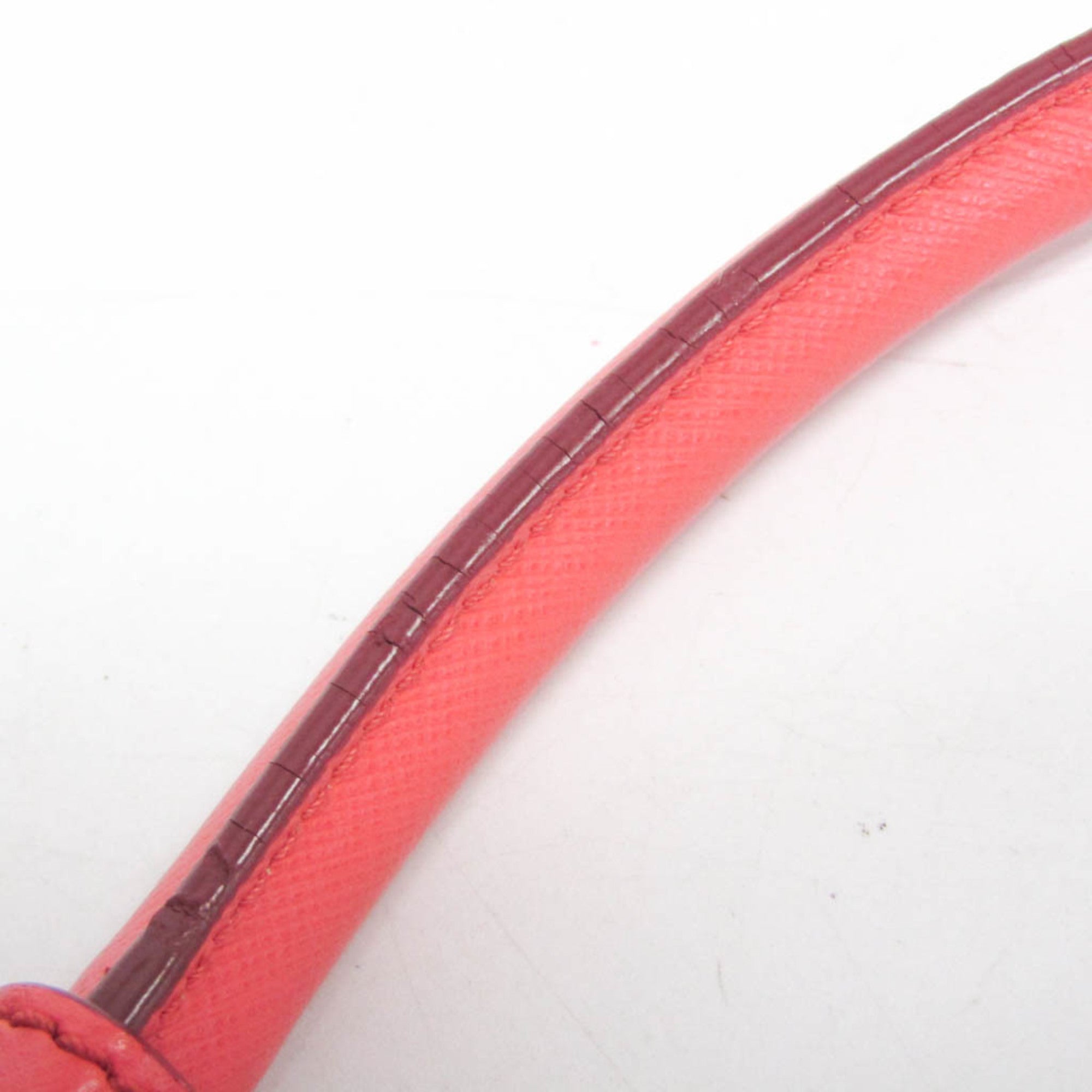 Salvatore Ferragamo Gancini · Leather