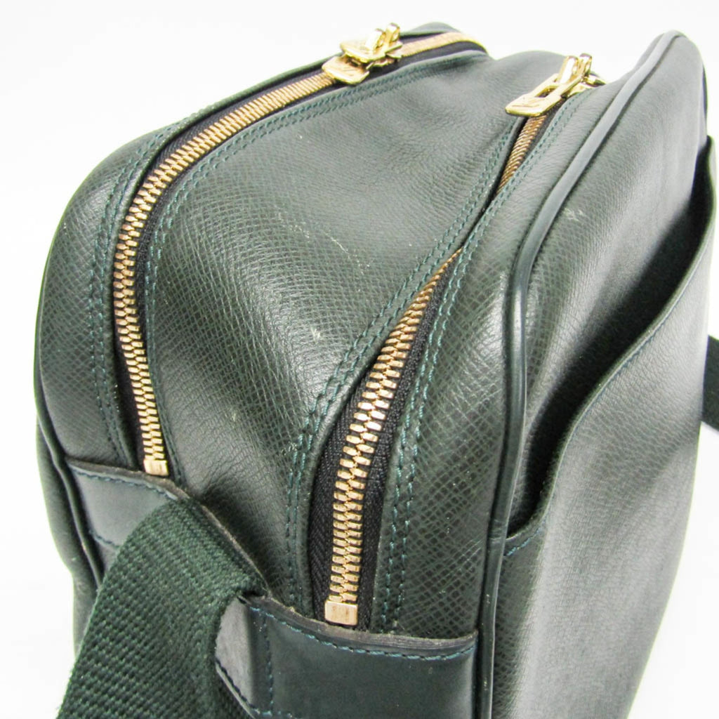 Louis Vuitton Taiga Reporter PM · Episea