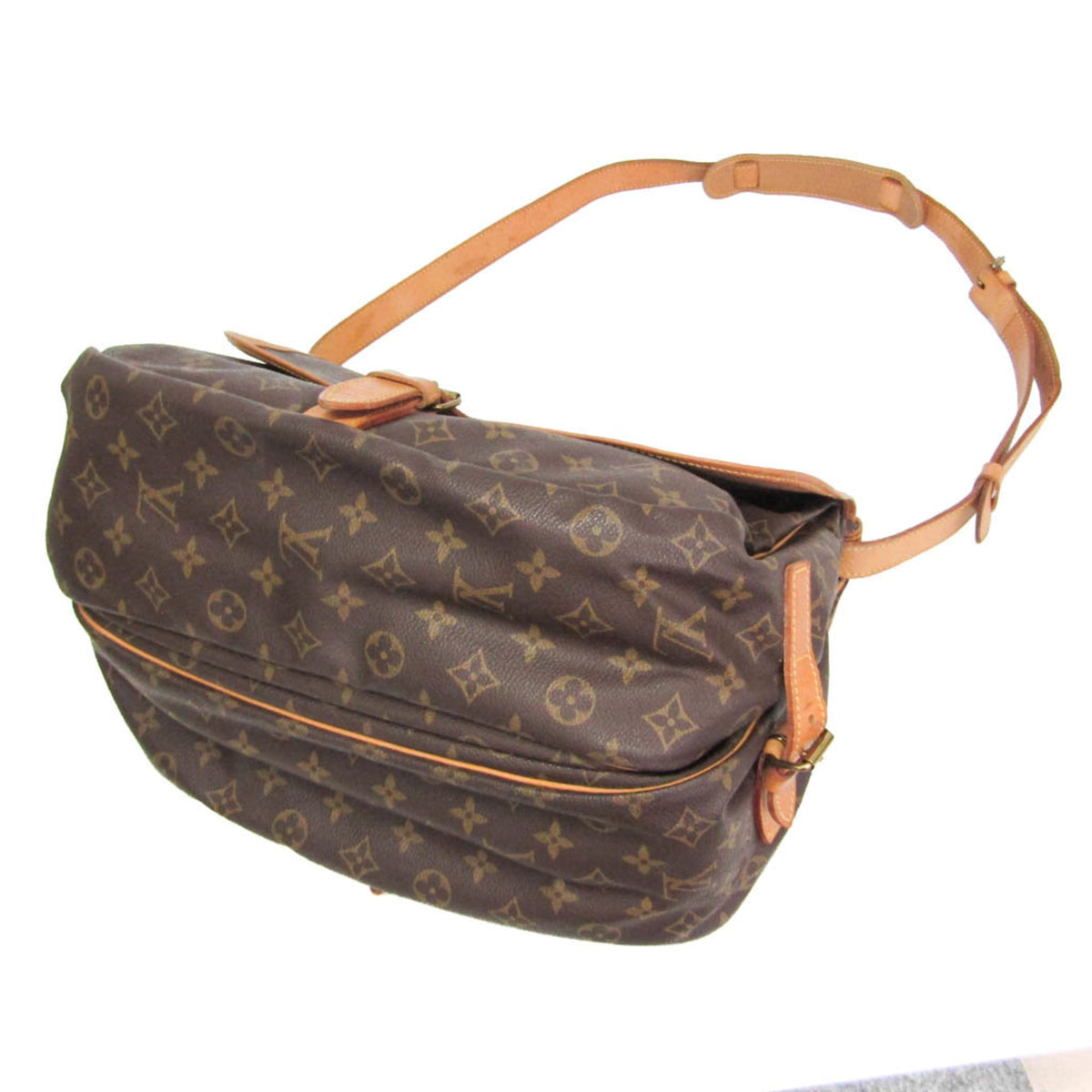 Louis Vuitton Saumur 35 · Monogram