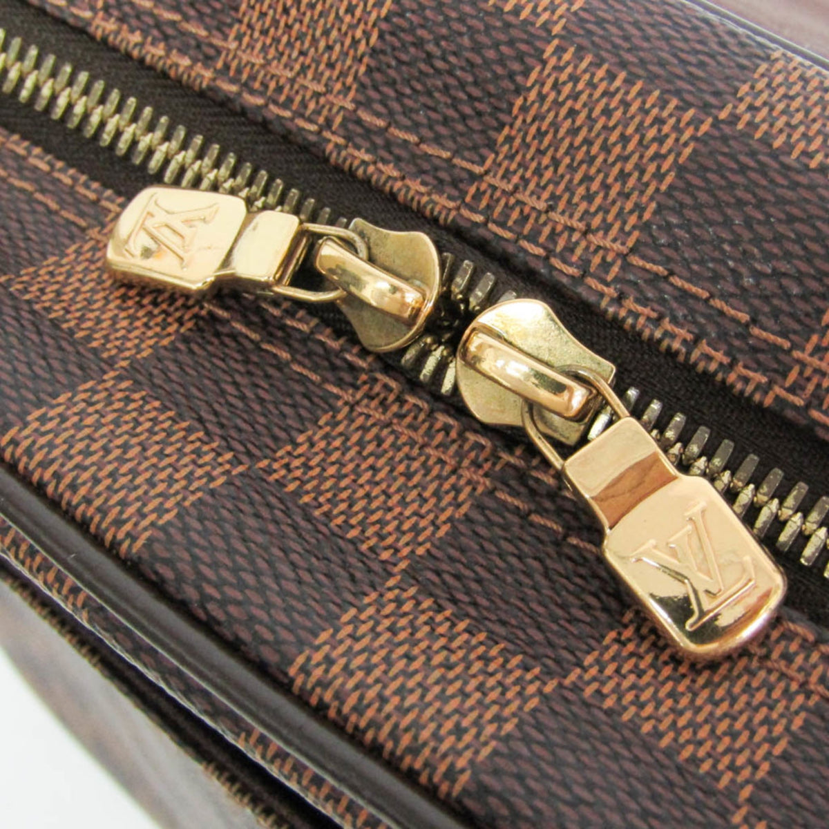 Louis Vuitton Damier · Shelton MM Messenger