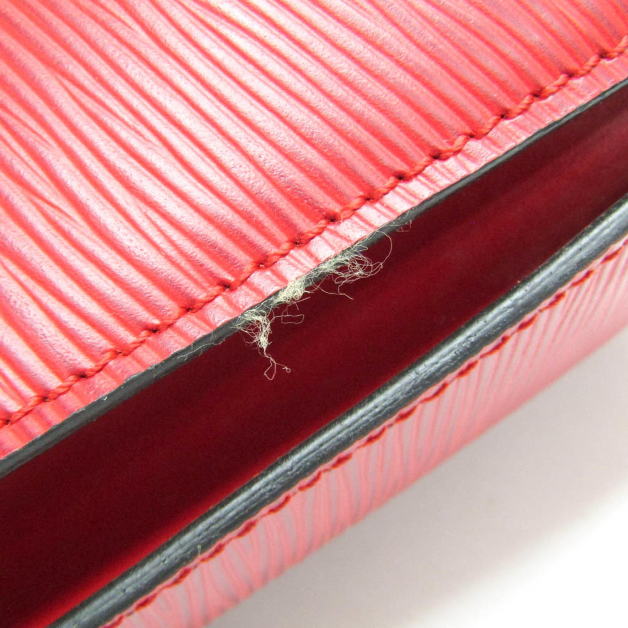 Louis Vuitton Epi Cluny · Castilian Red