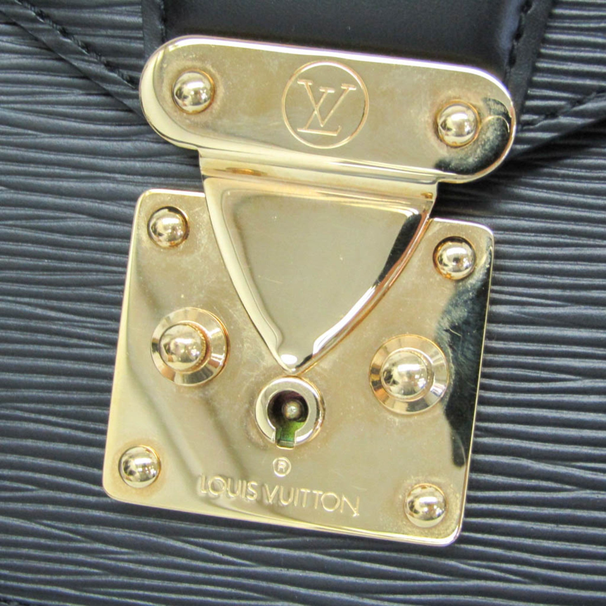 Louis Vuitton Pochette Sellier Dragonne · Epi