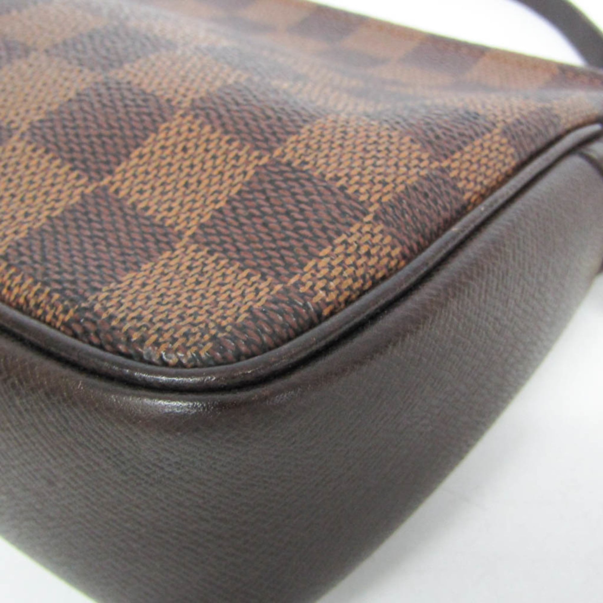 Louis Vuitton Damier · Makeup Pouch