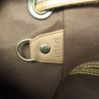 Louis Vuitton Montsouris MM · Monogram