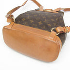 Louis Vuitton Montsouris MM · Monogram