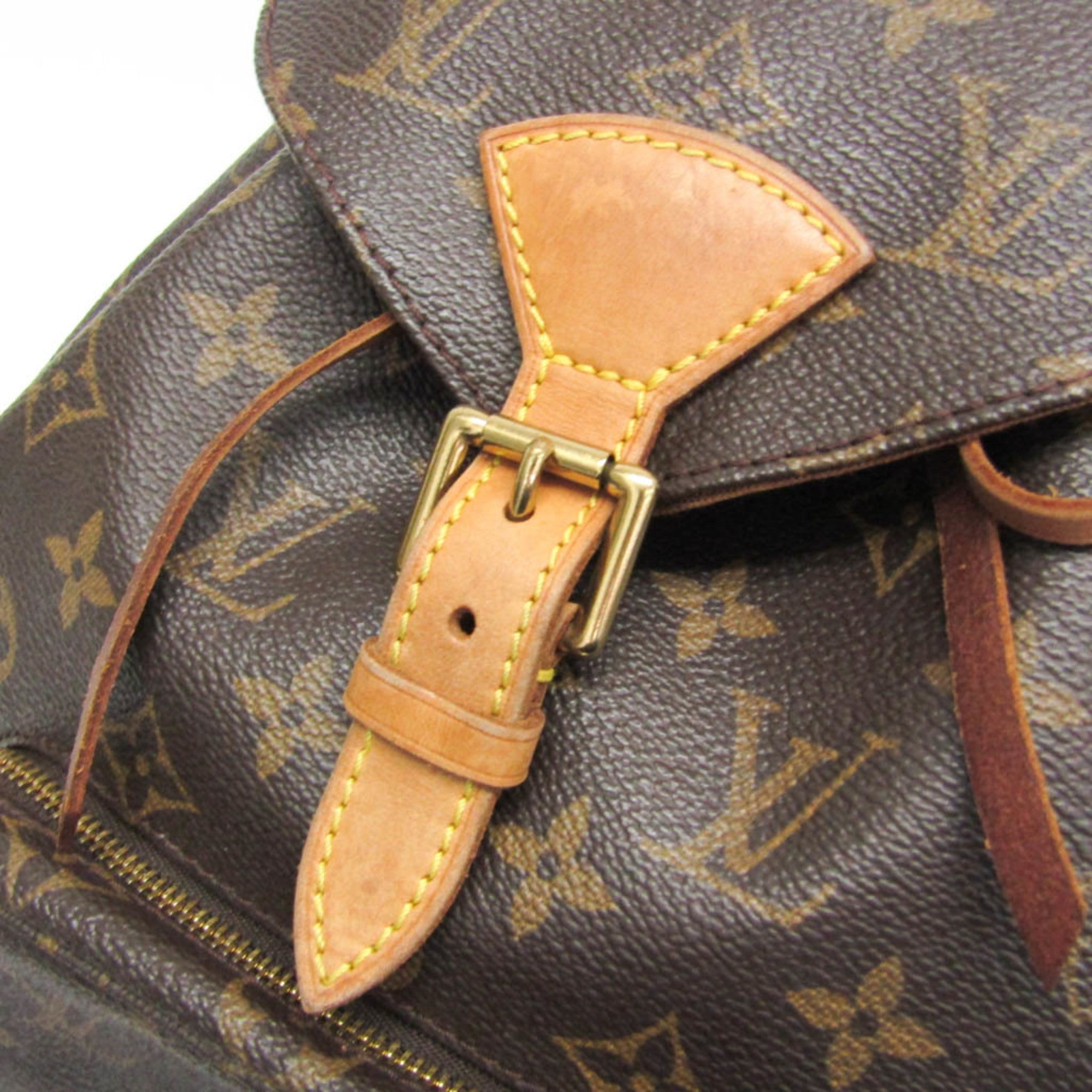 Louis Vuitton Montsouris MM · Monogram