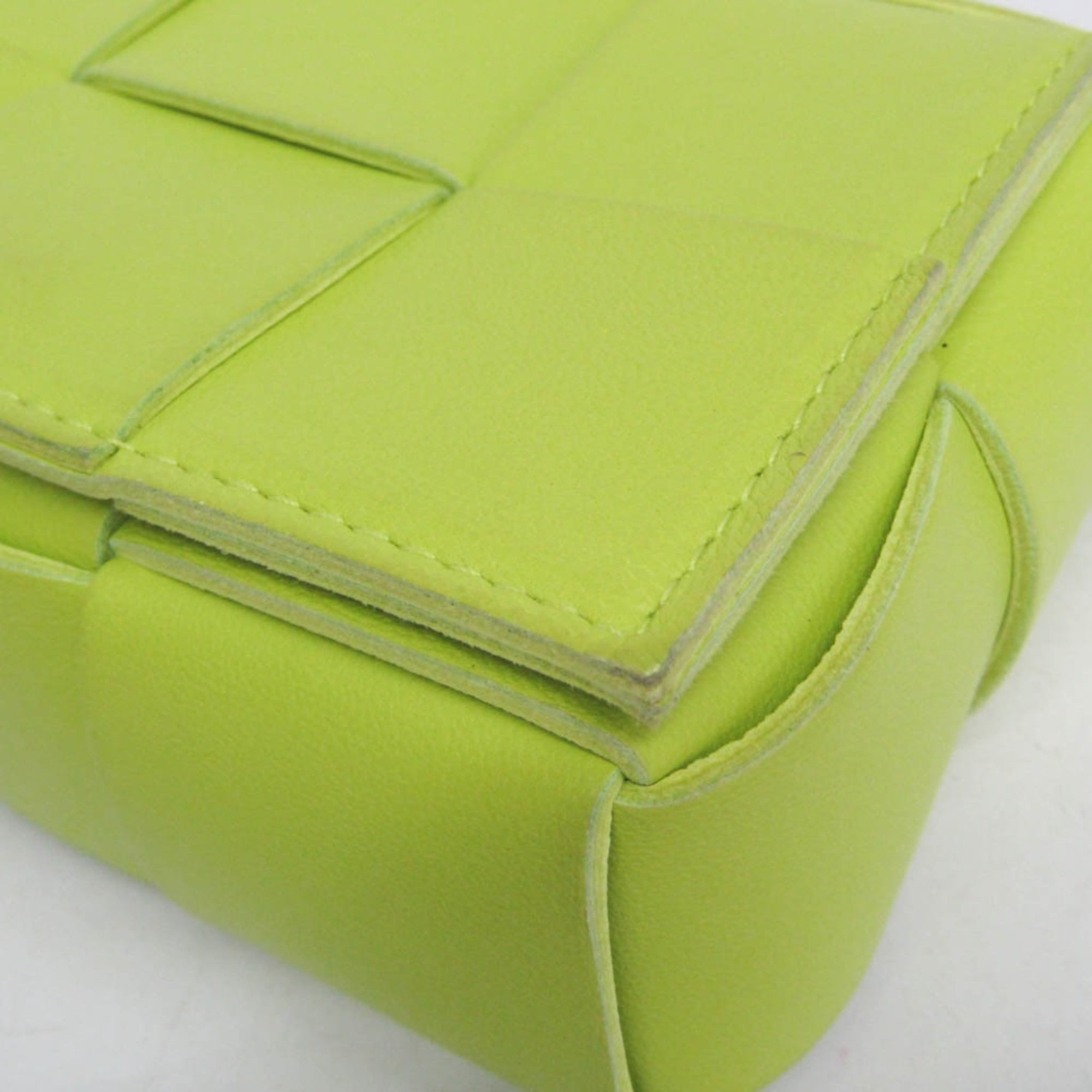 Bottega Veneta Intrecciato Cassette · Leather